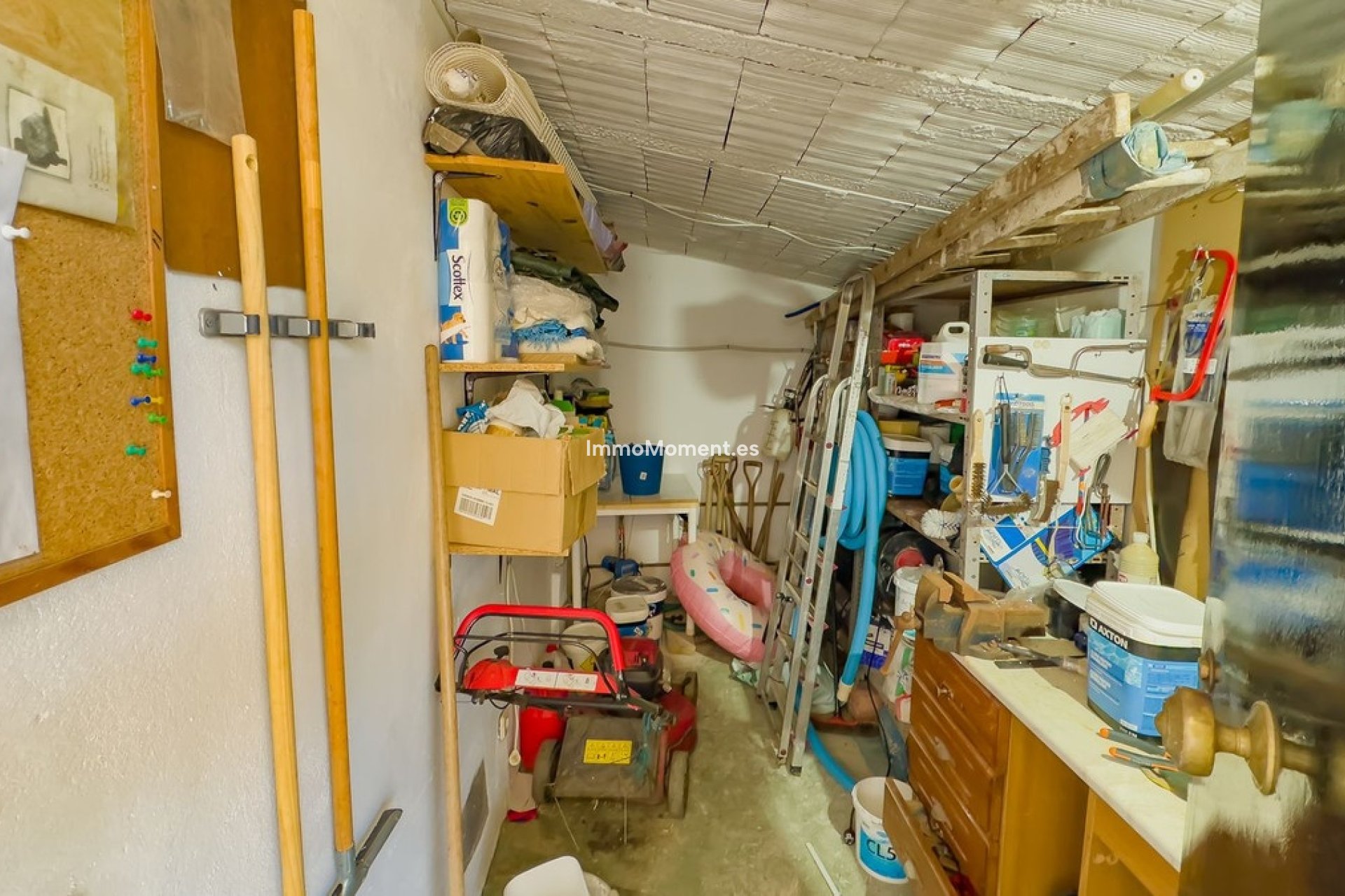 Resale - Villa - Inland  - Almogía