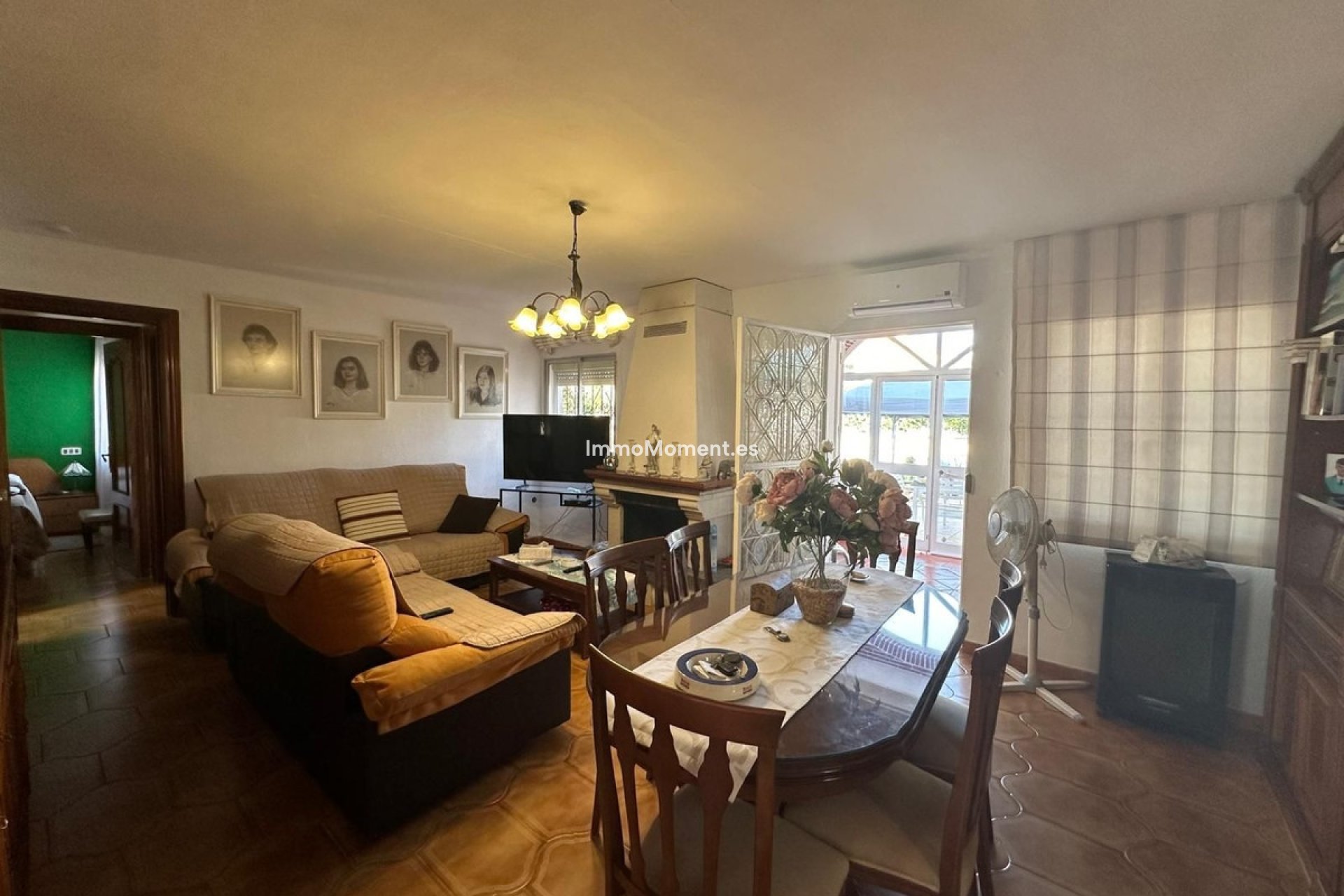 Resale - Villa - Inland  - Churriana