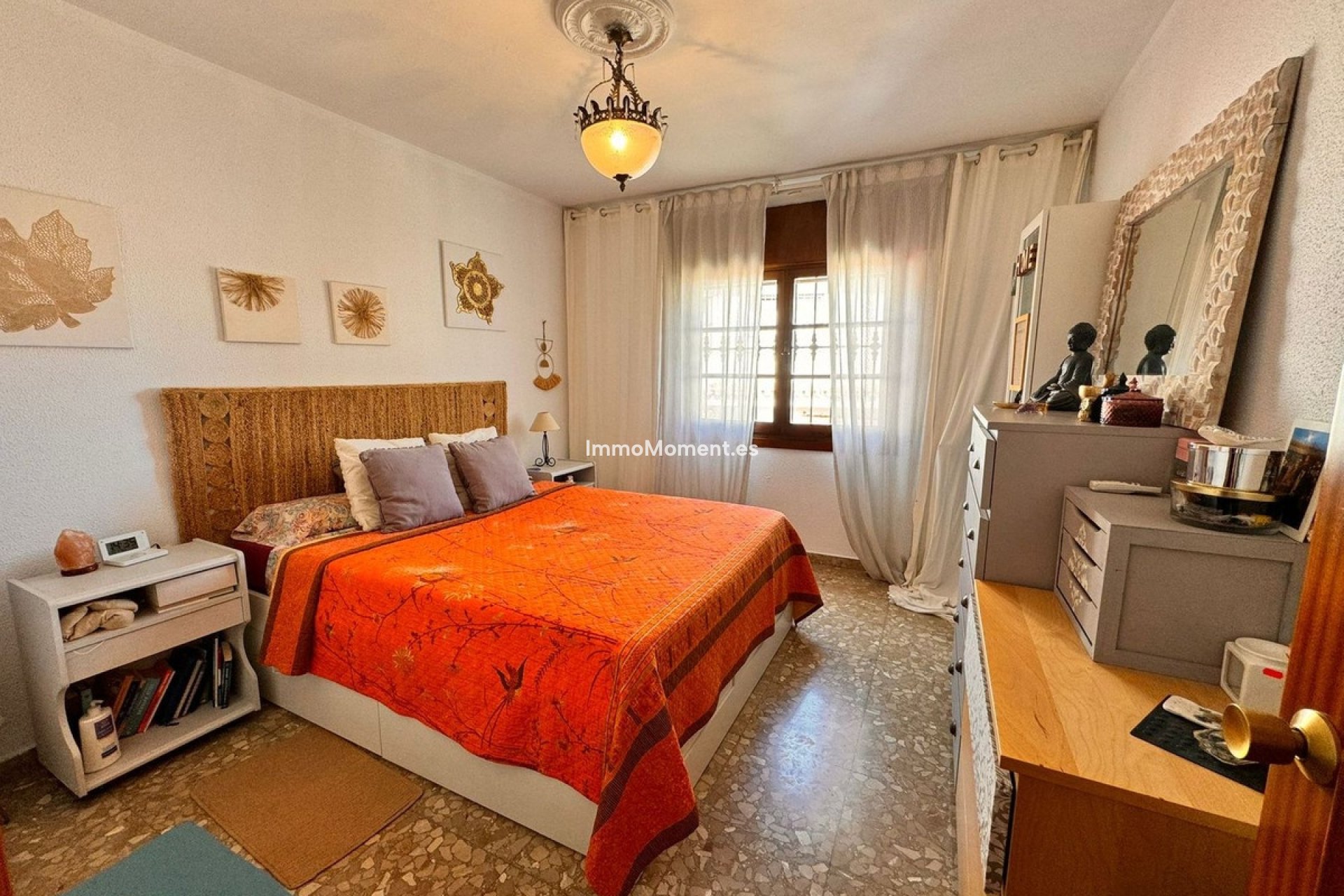 Resale - Villa - Inland  - Churriana