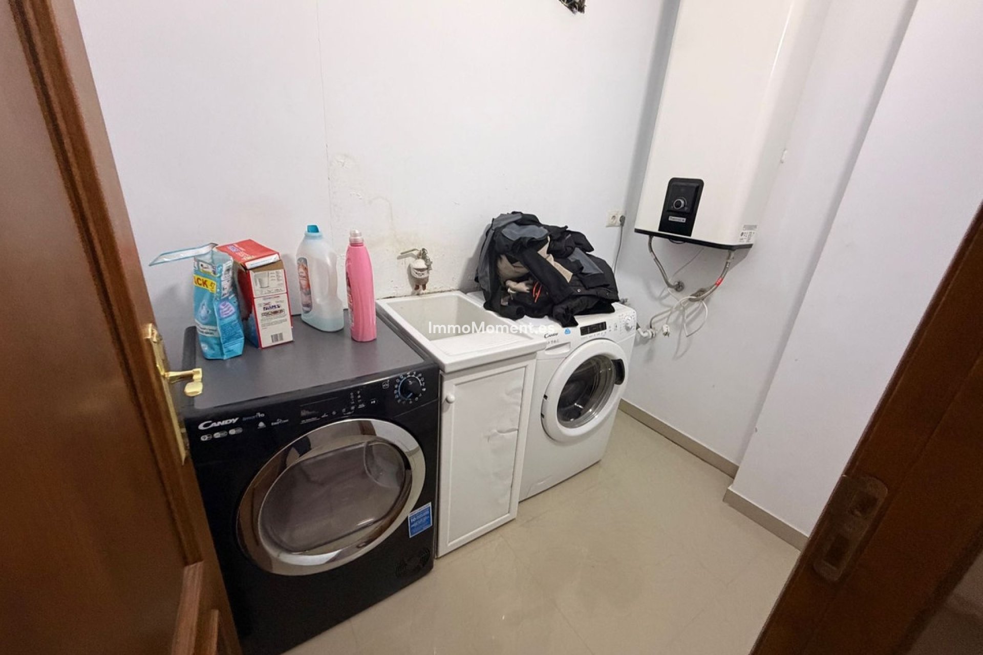 Resale - Villa - Inland  - Coín