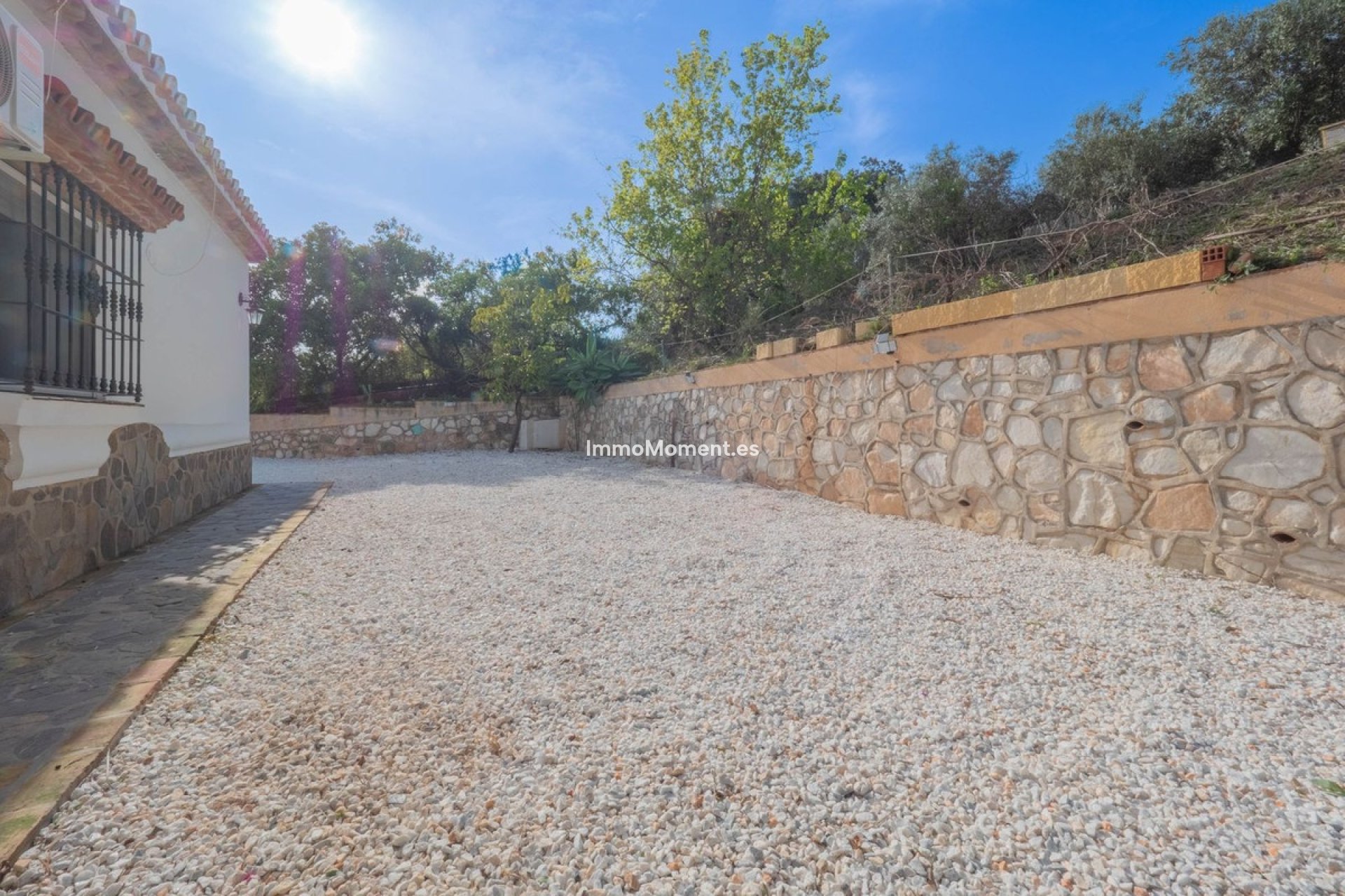 Resale - Villa - Inland  - Coín