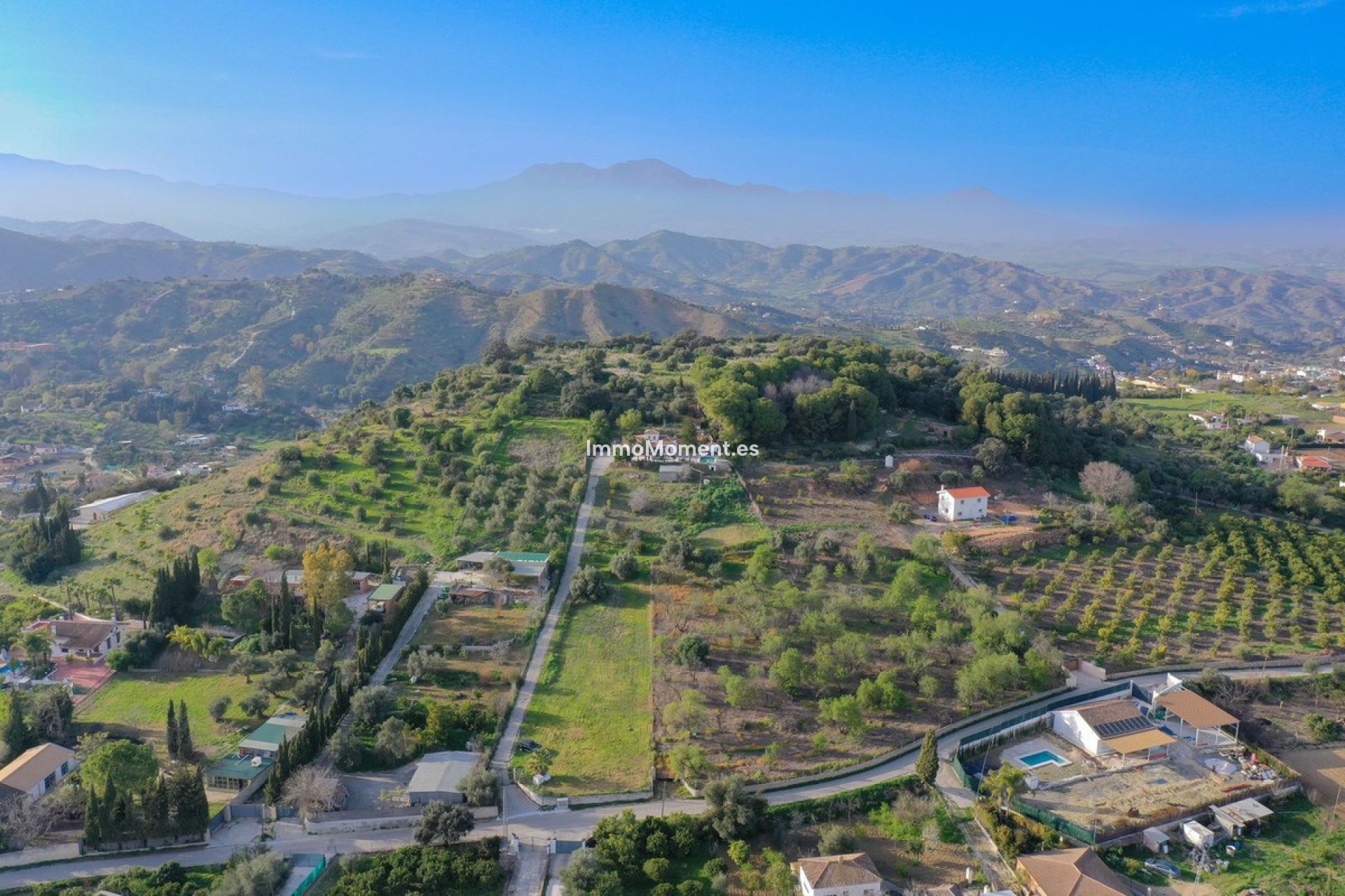 Resale - Villa - Inland  - Coín