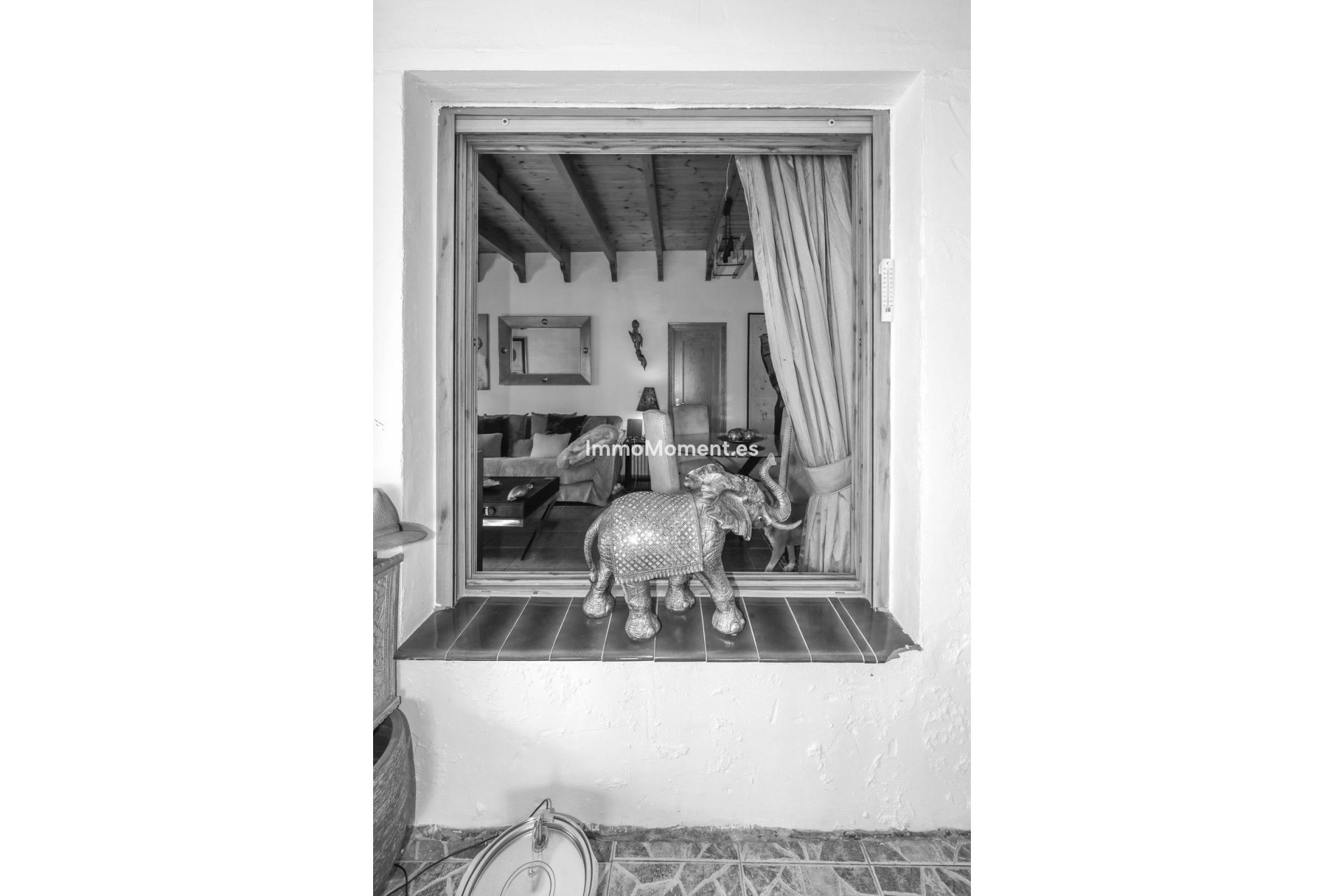 Resale - Villa - Inland  - Coín