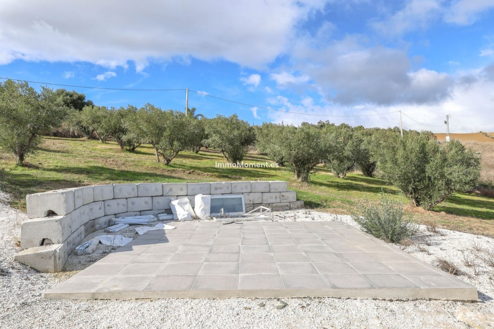 Resale - Villa - Inland  - Coín