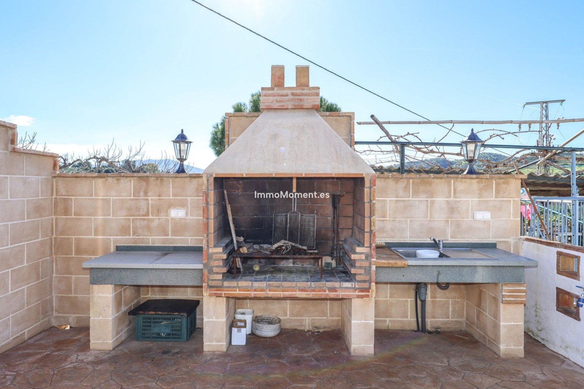 Resale - Villa - Inland  - Coín