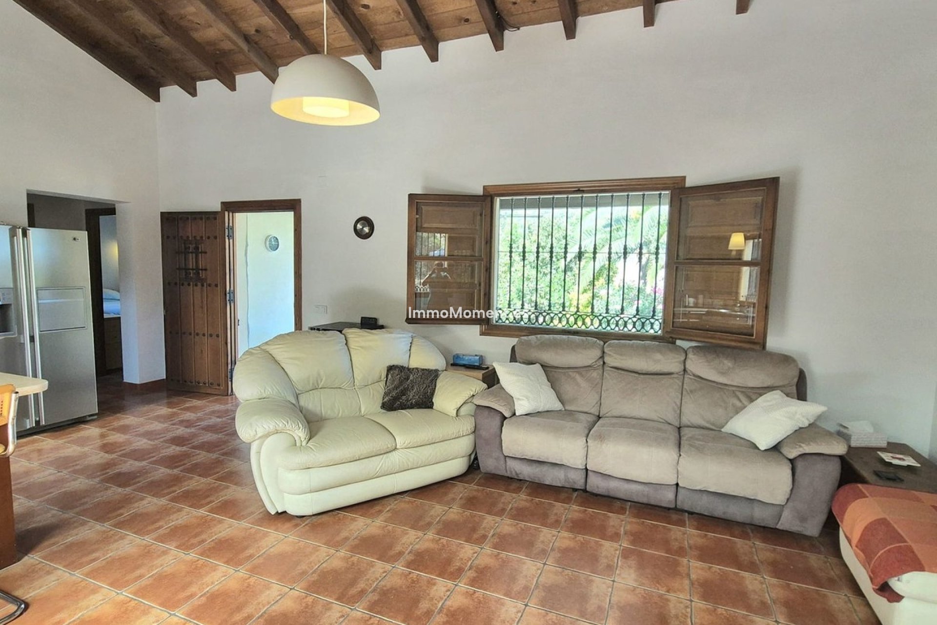 Resale - Villa - Inland  - Coín