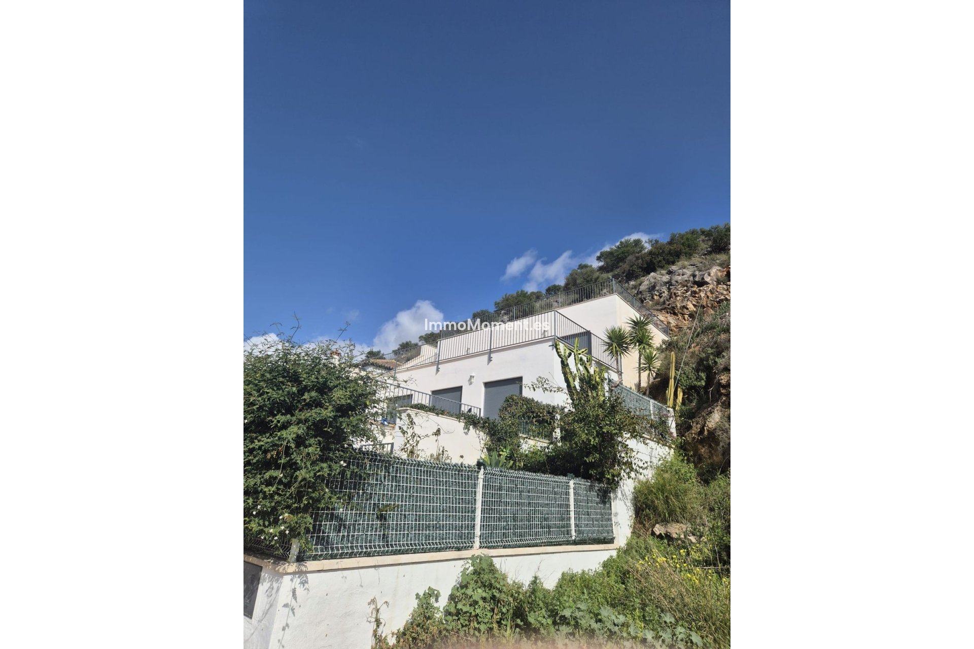 Resale - Villa - Inland  - Coín