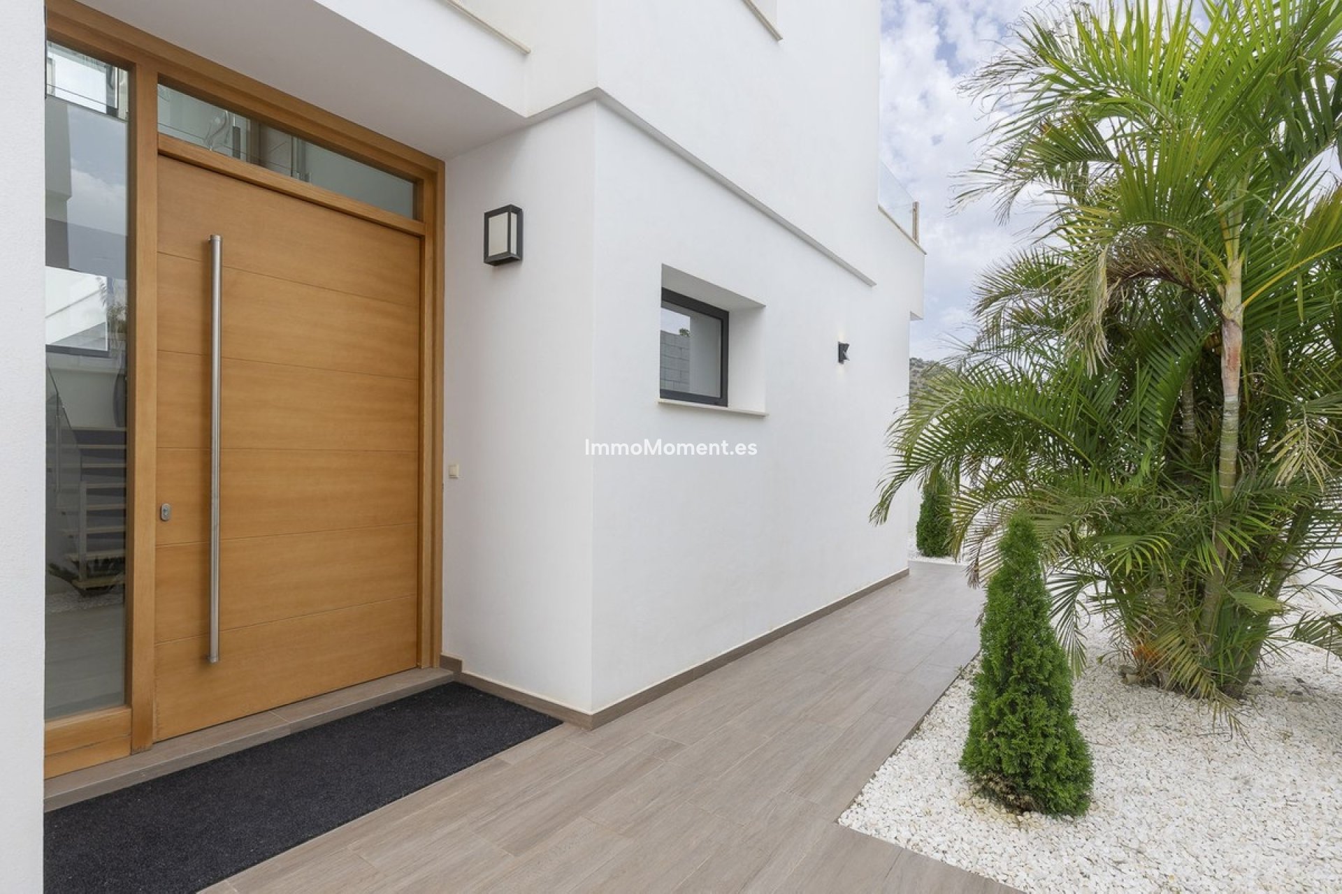 Resale - Villa - Inland  - Coín