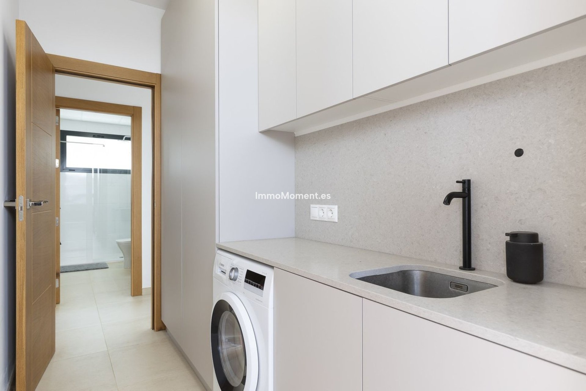 Resale - Villa - Inland  - Coín