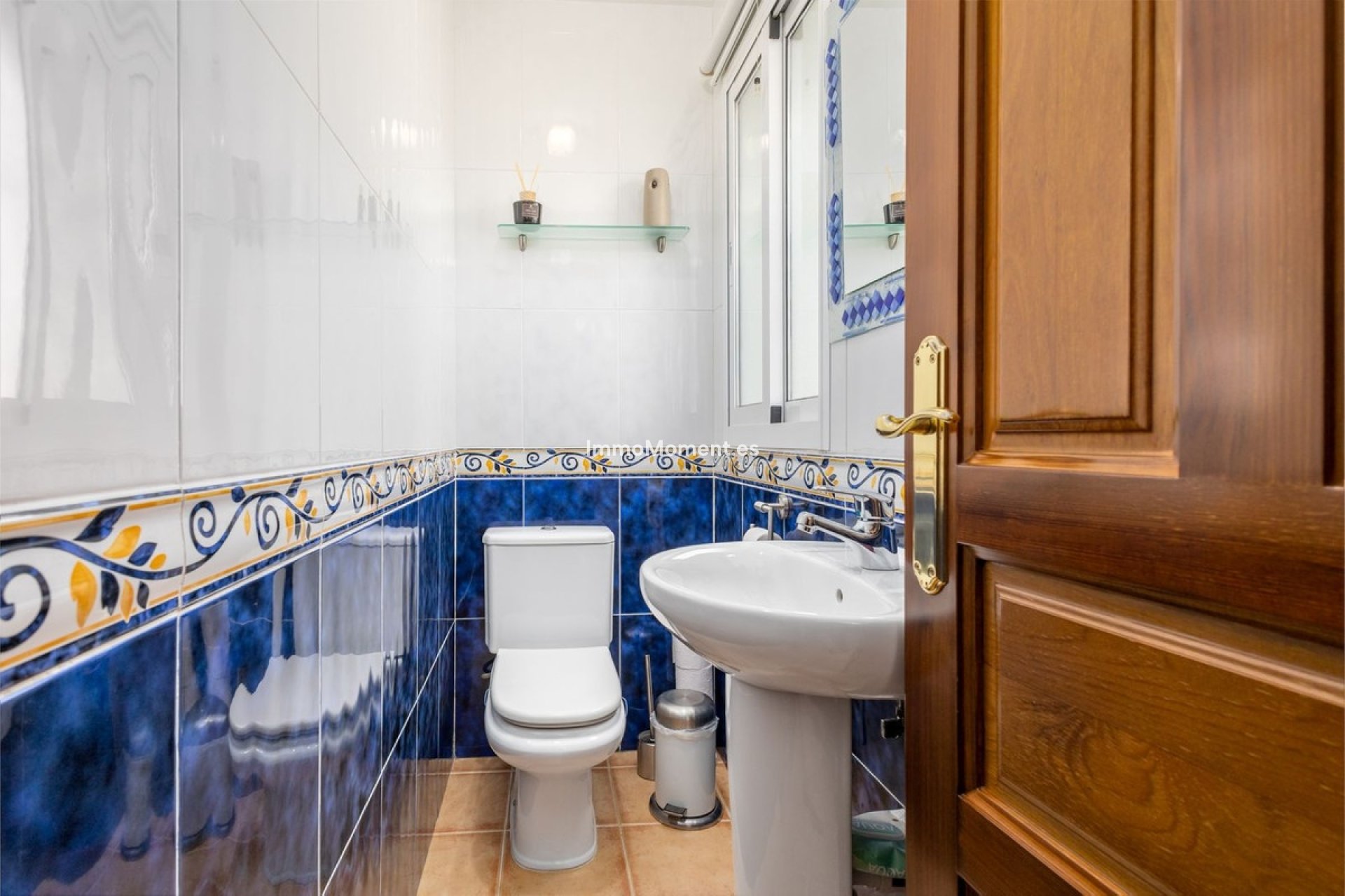 Resale - Villa - Inland  - Coín