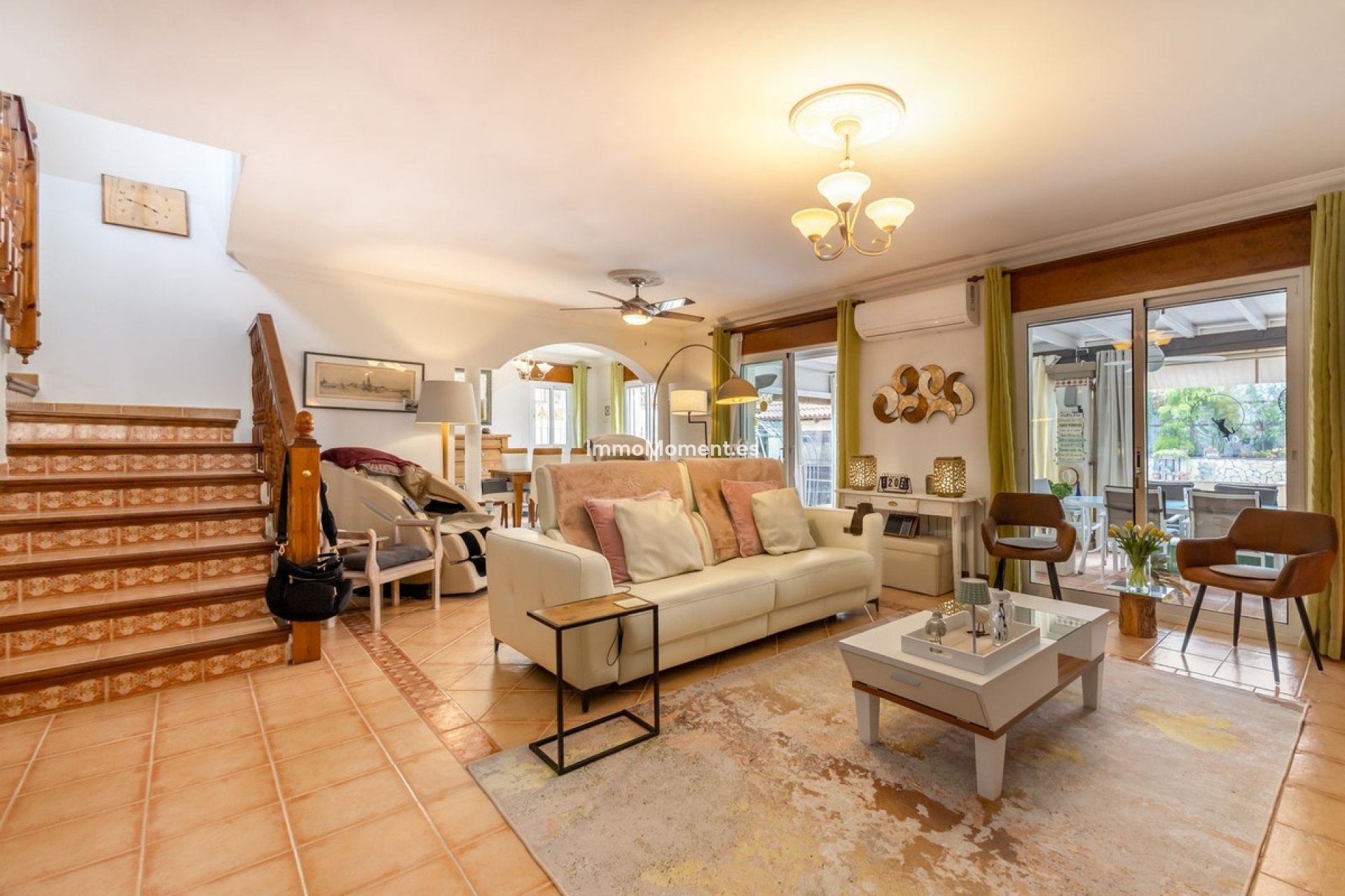 Resale - Villa - Inland  - Coín