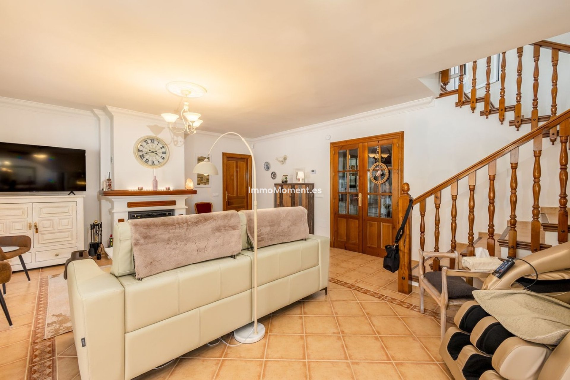 Resale - Villa - Inland  - Coín