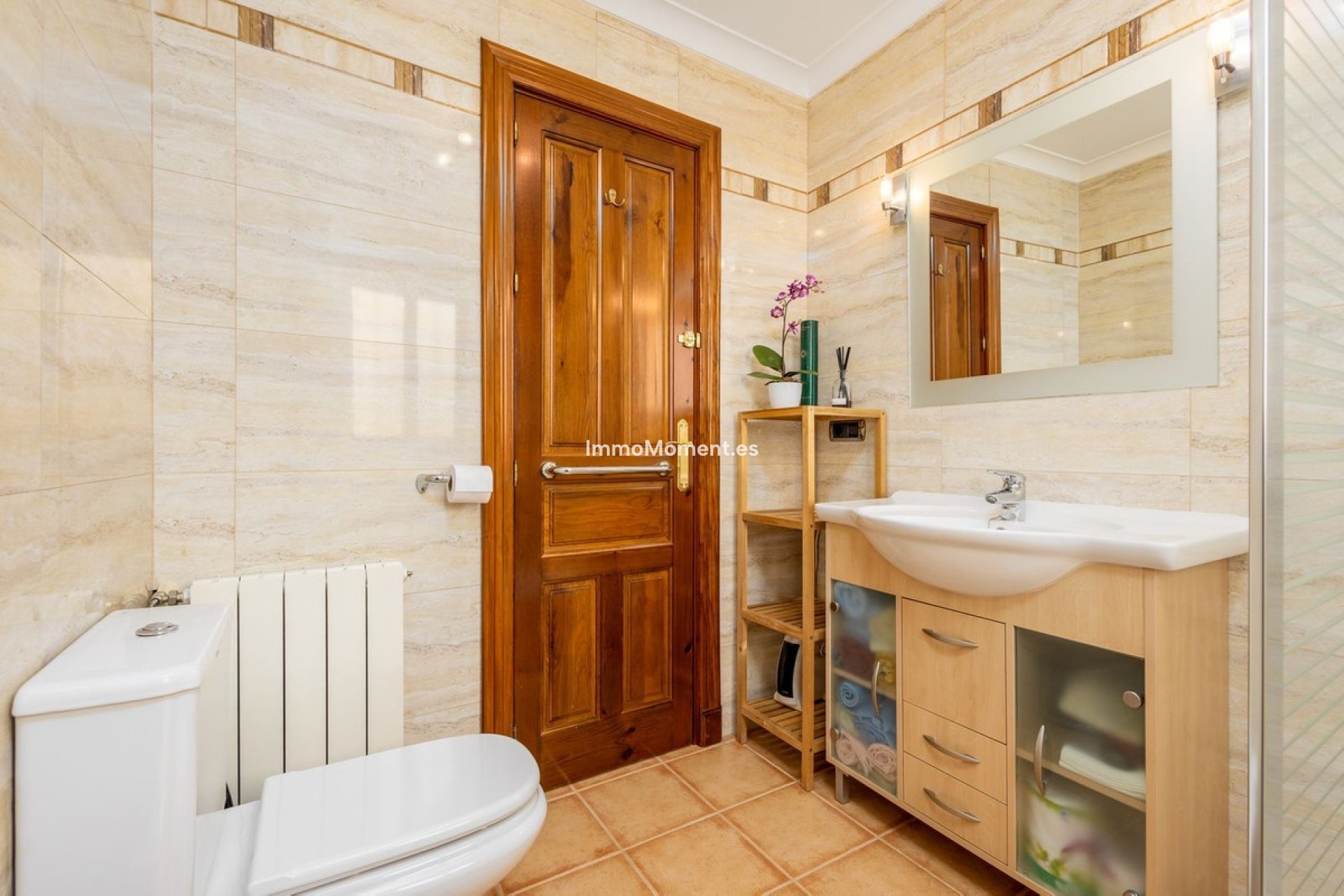 Resale - Villa - Inland  - Coín