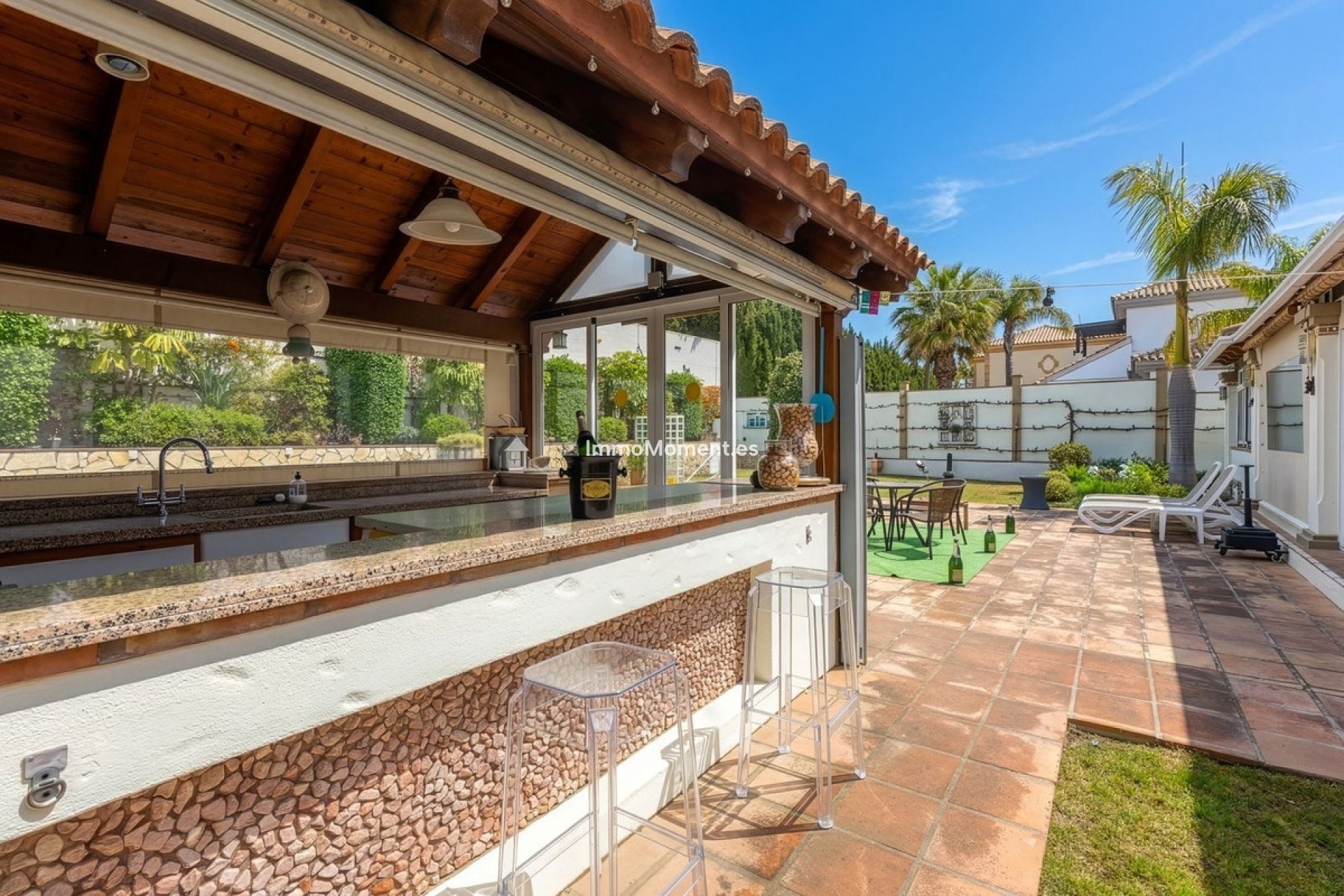 Resale - Villa - Inland  - Coín