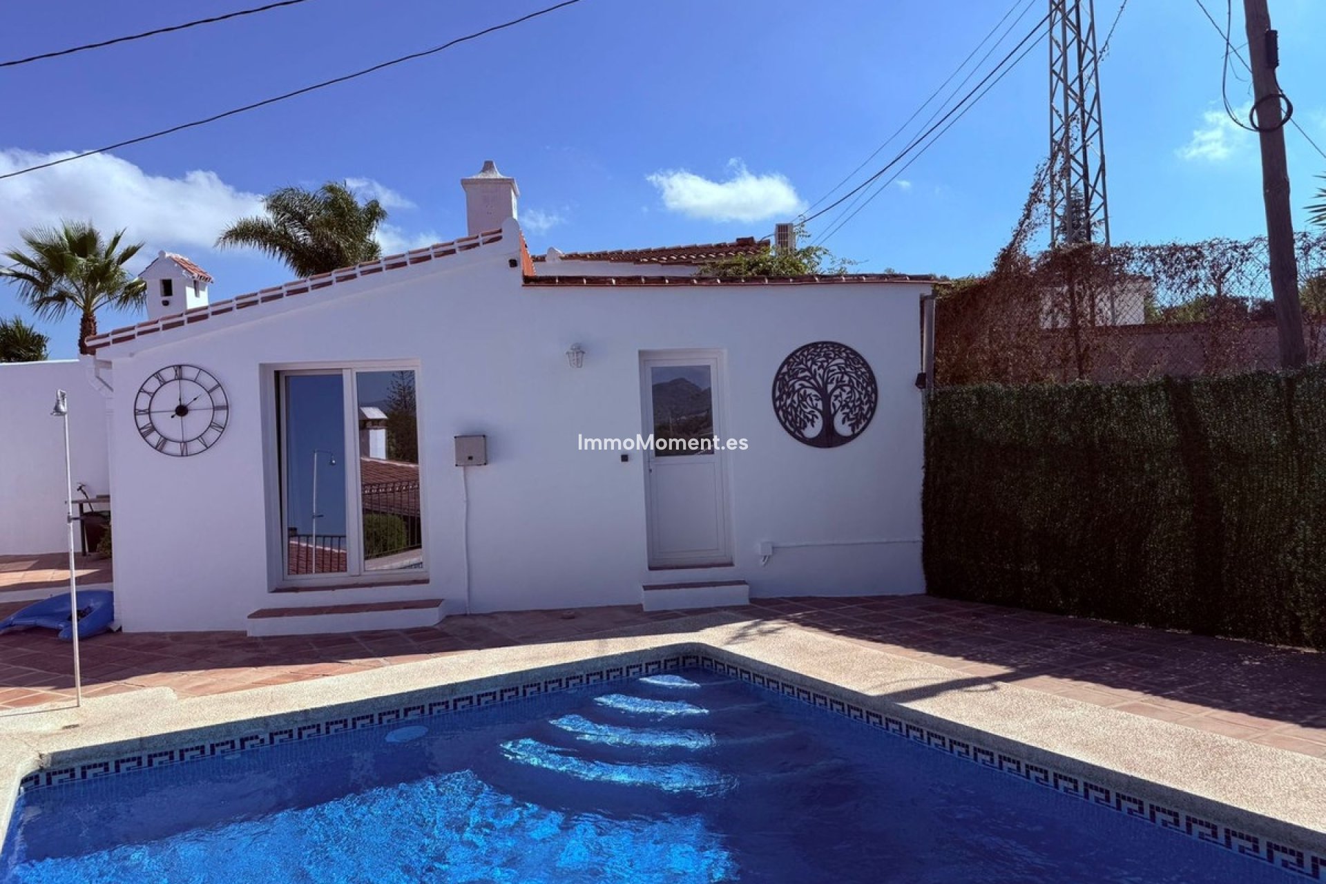 Resale - Villa - Inland  - Coín