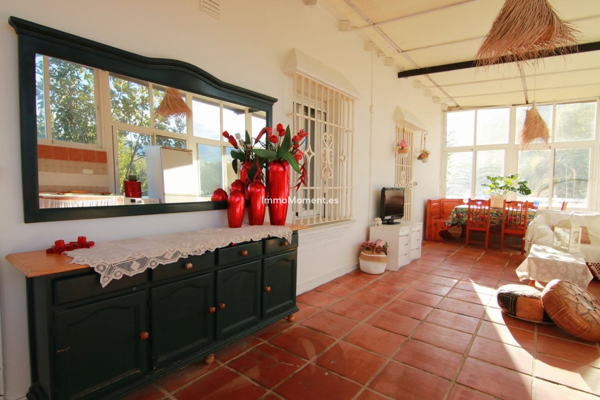 Resale - Villa - Inland  - Coín