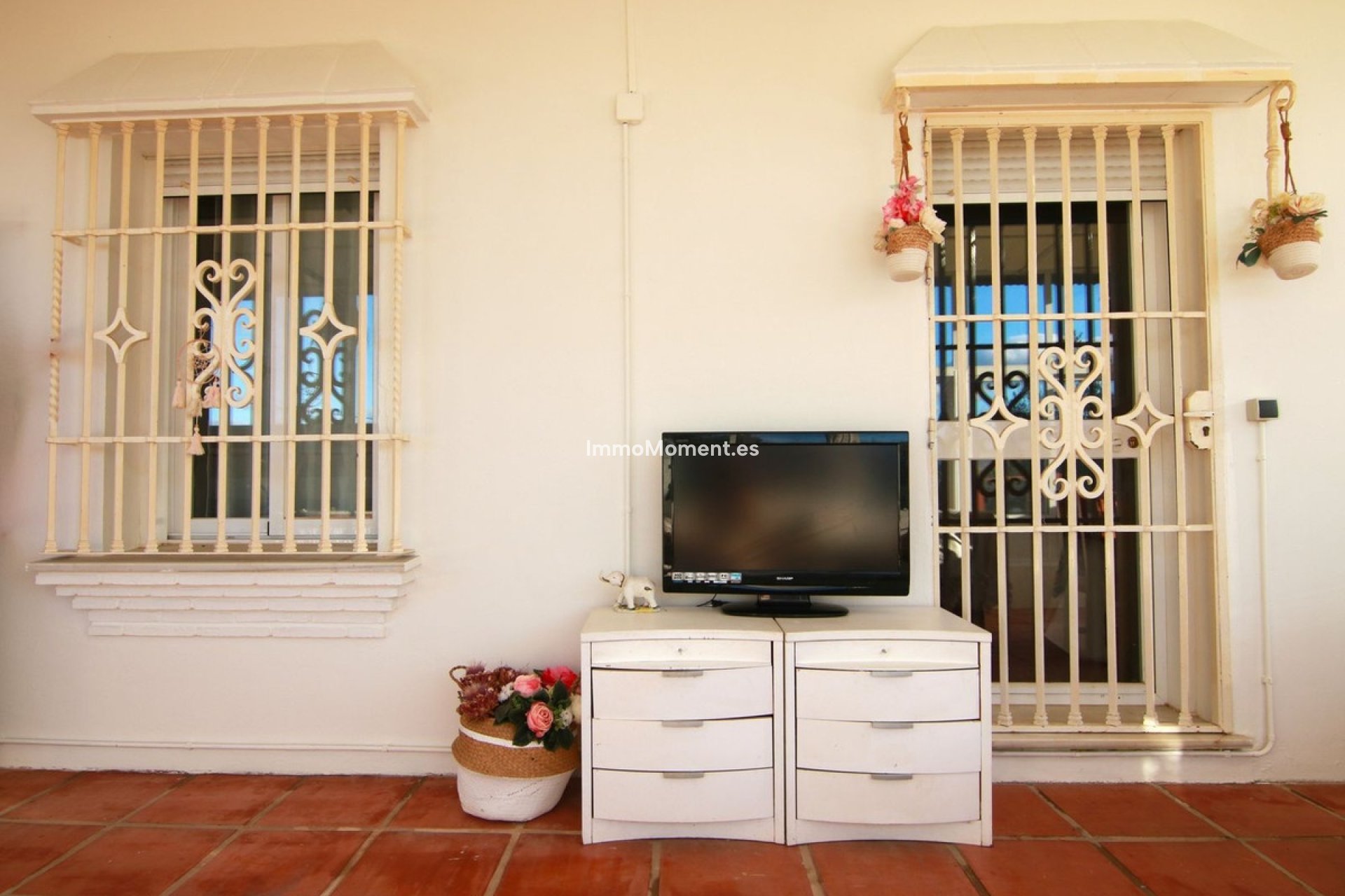 Resale - Villa - Inland  - Coín