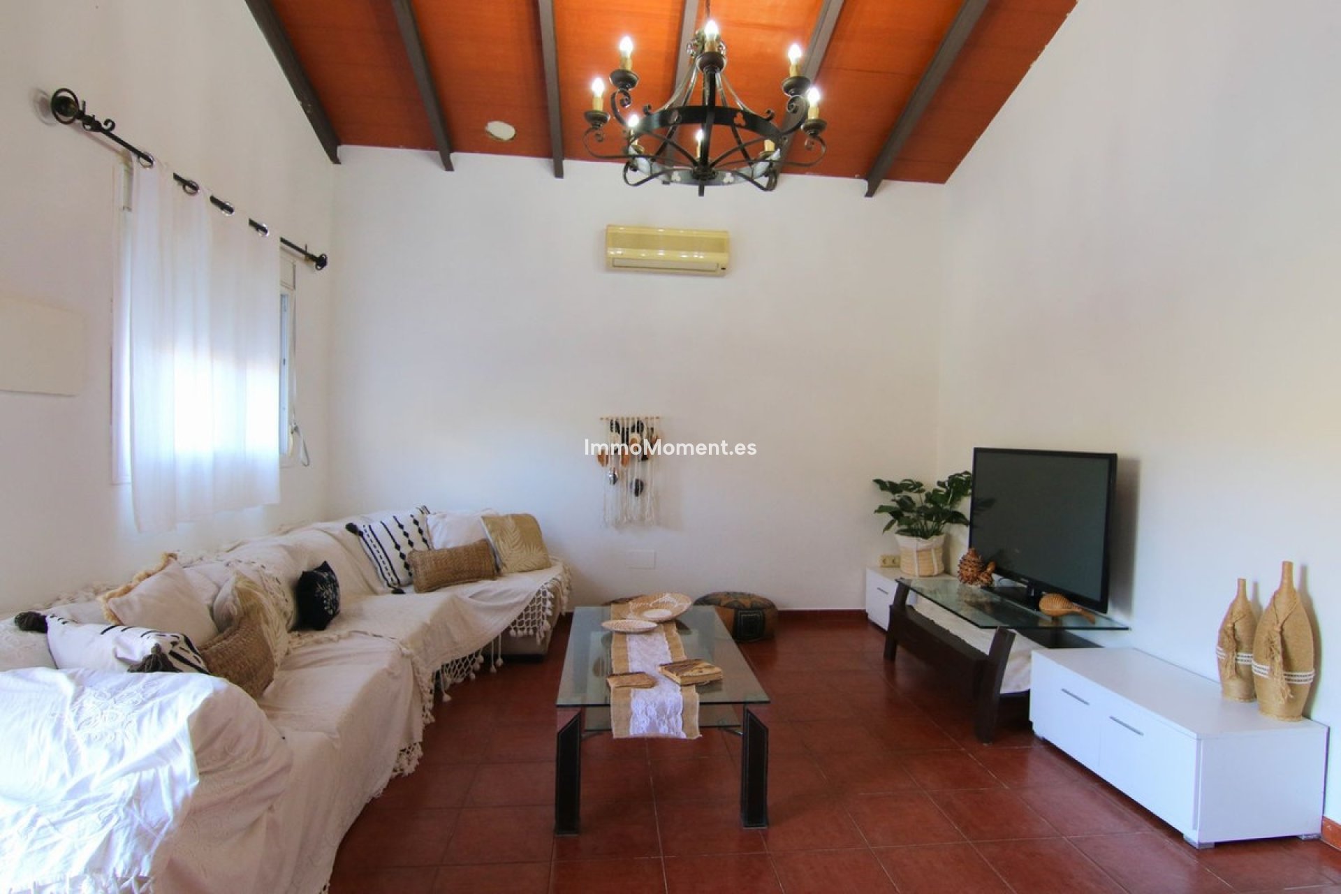 Resale - Villa - Inland  - Coín