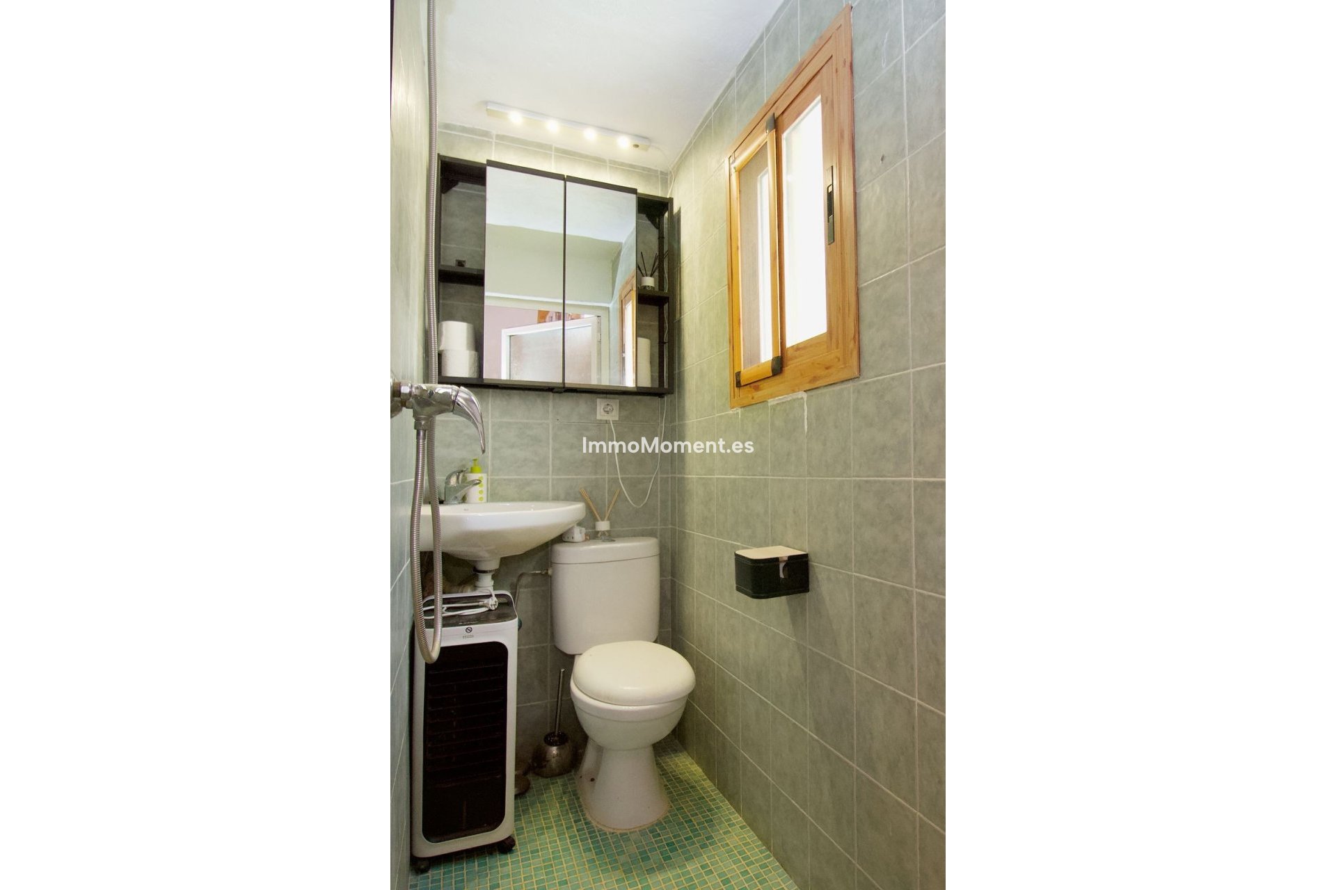 Resale - Villa - Inland  - Coín