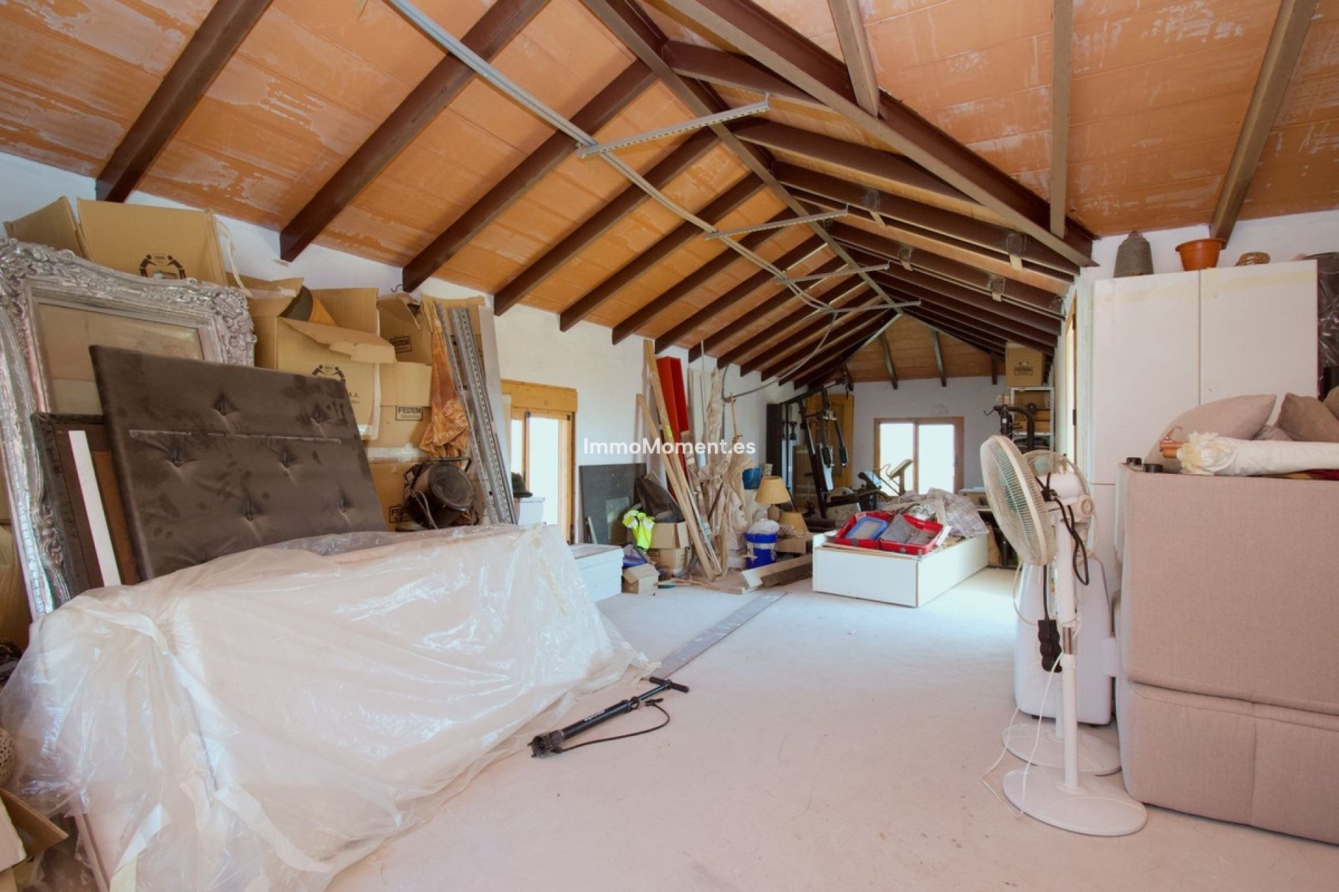 Resale - Villa - Inland  - Coín