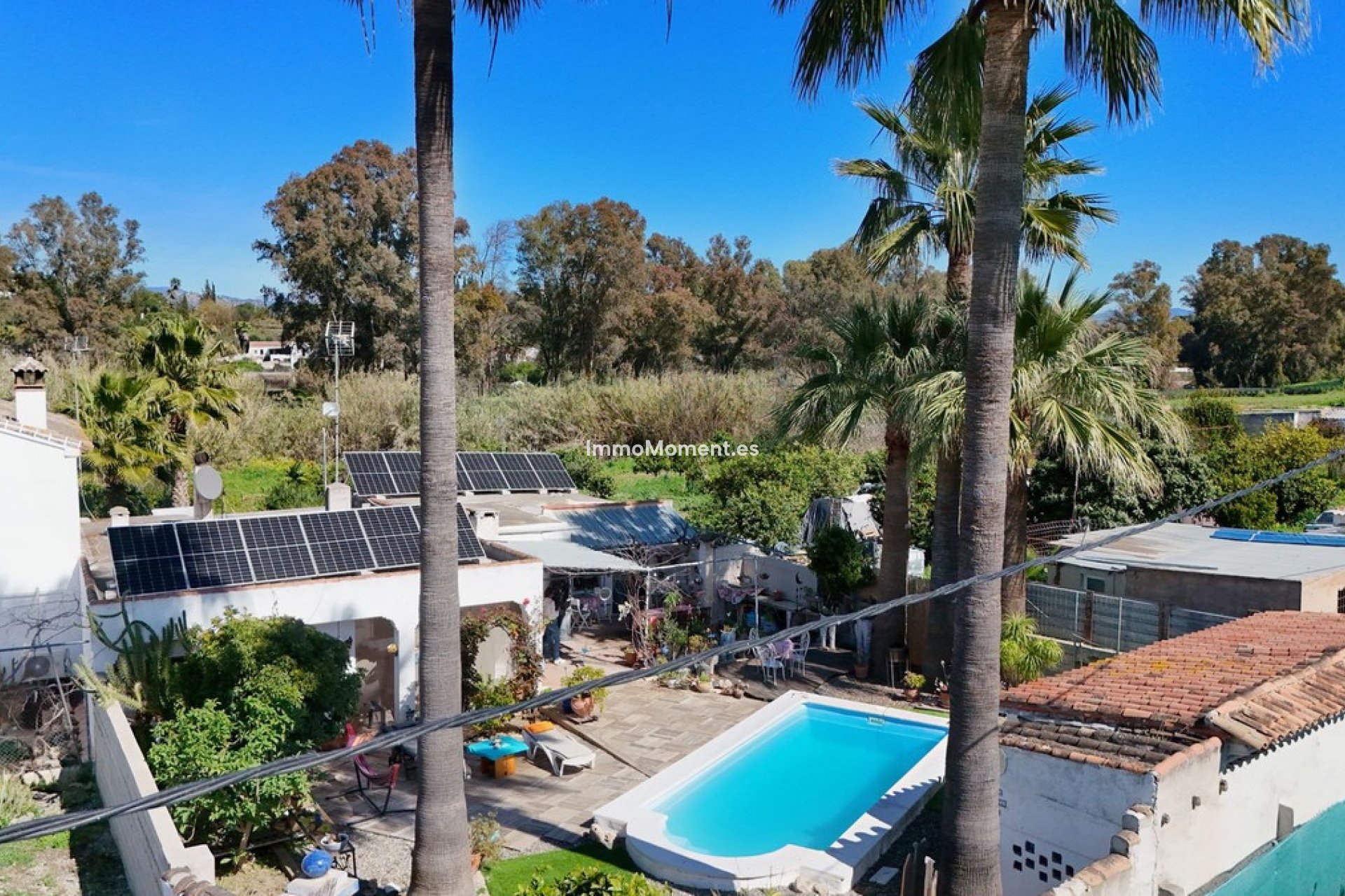 Resale - Villa - Inland  - Coín