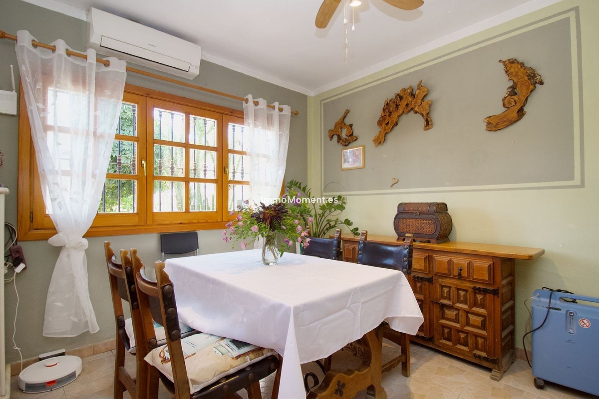 Resale - Villa - Inland  - Coín