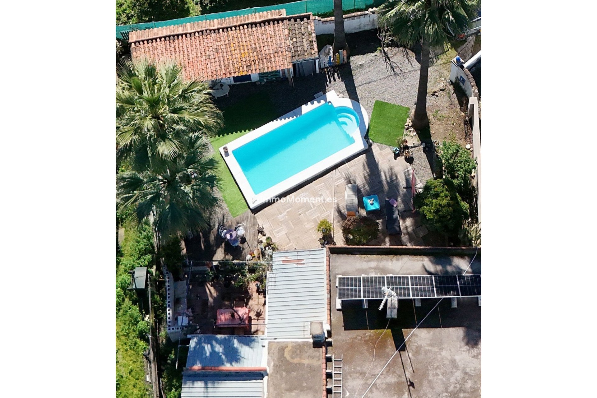 Resale - Villa - Inland  - Coín