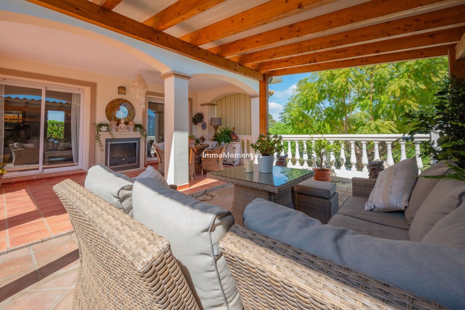 Resale - Villa - Inland  - Coín