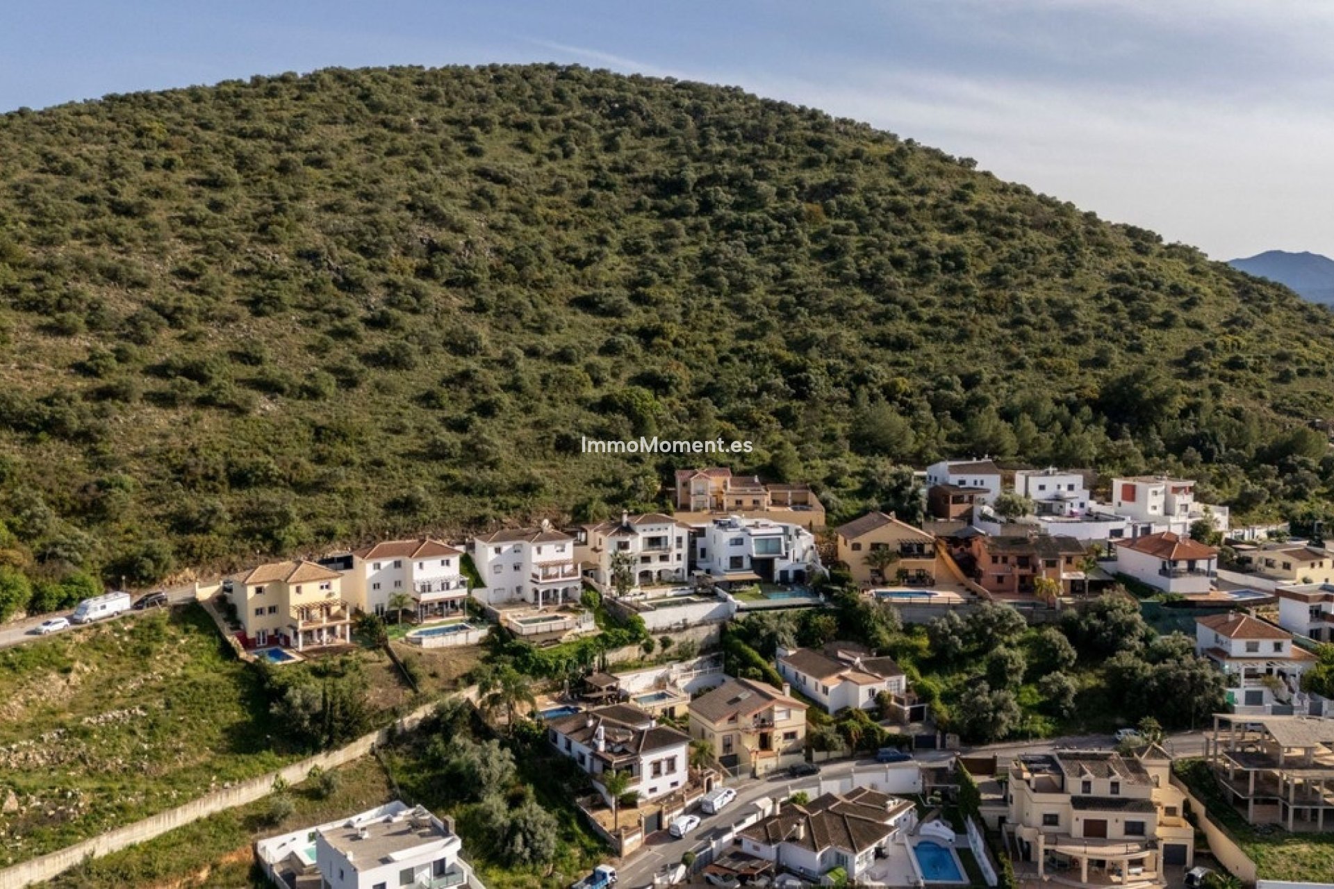 Resale - Villa - Inland  - Coín