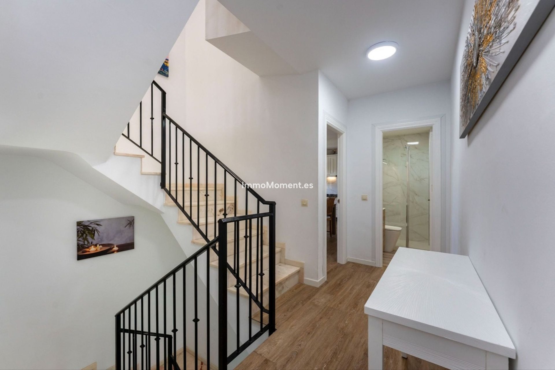 Resale - Villa - Inland  - Coín