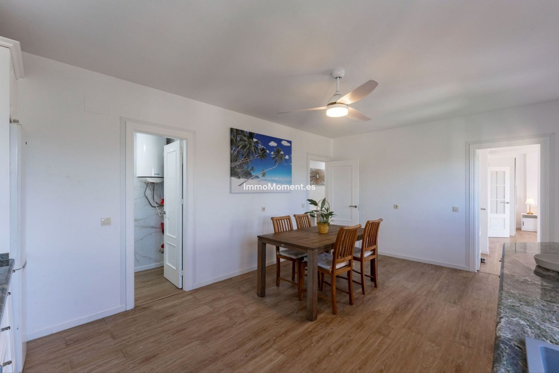 Resale - Villa - Inland  - Coín