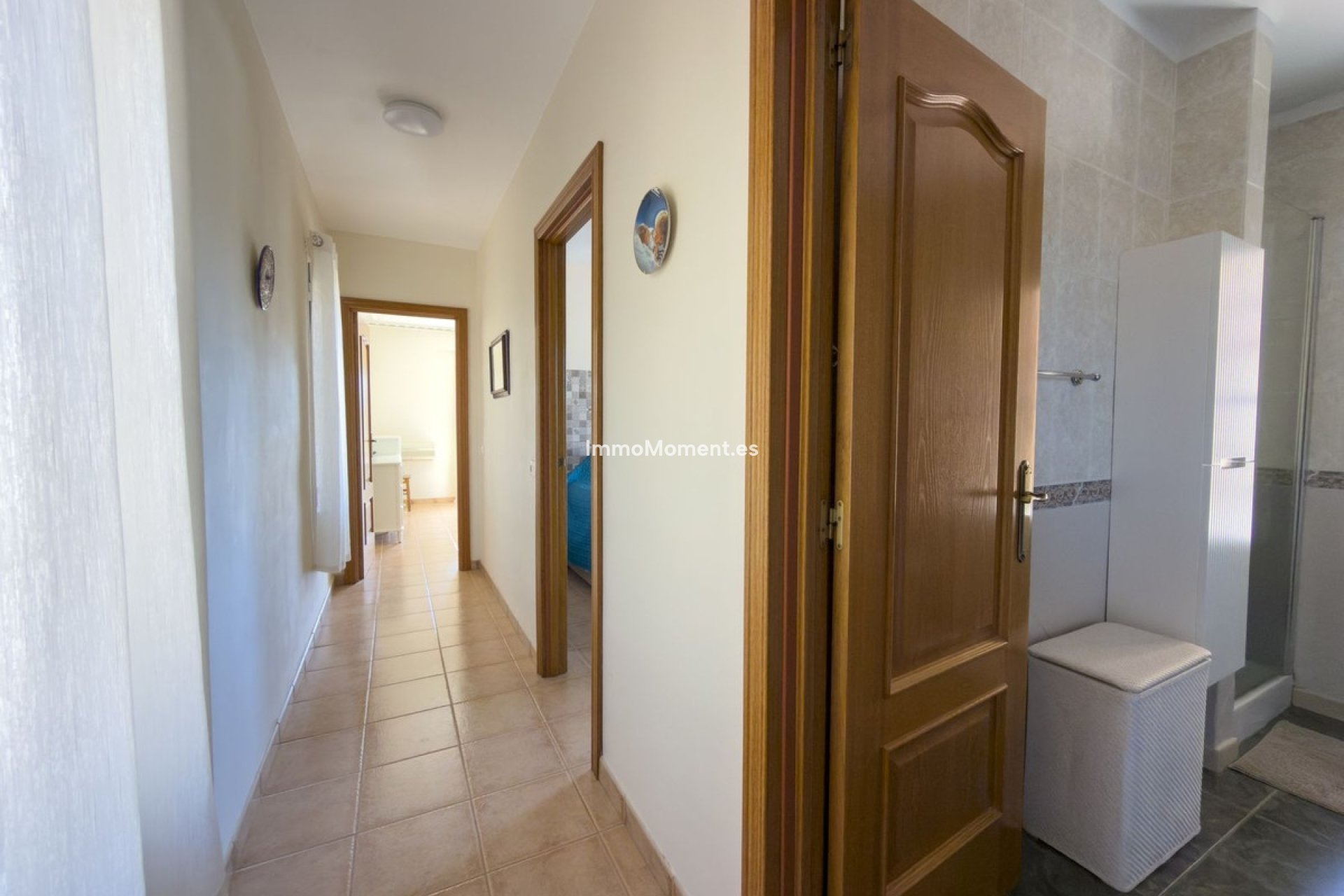 Resale - Villa - Inland  - Coín