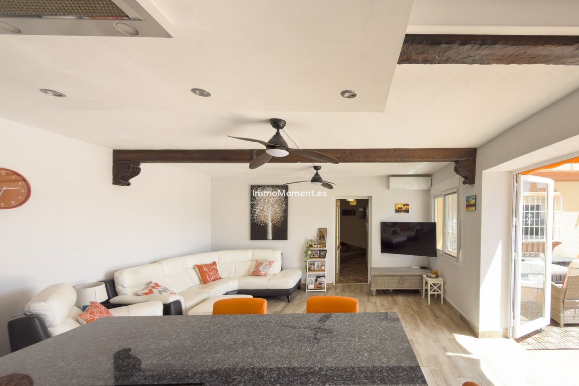 Resale - Villa - Inland  - Coín