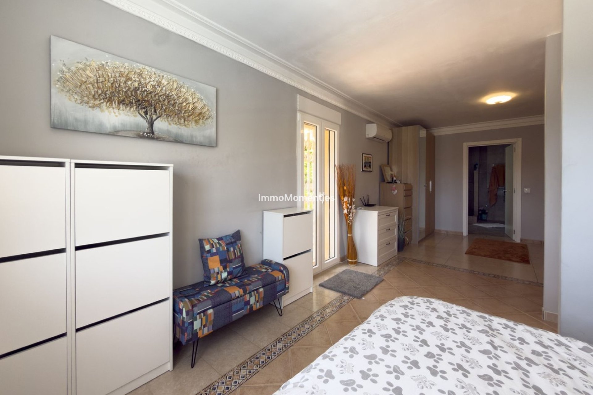 Resale - Villa - Inland  - Coín