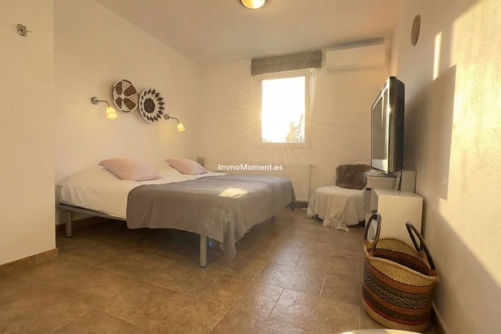 Resale - Villa - Inland  - Guaro