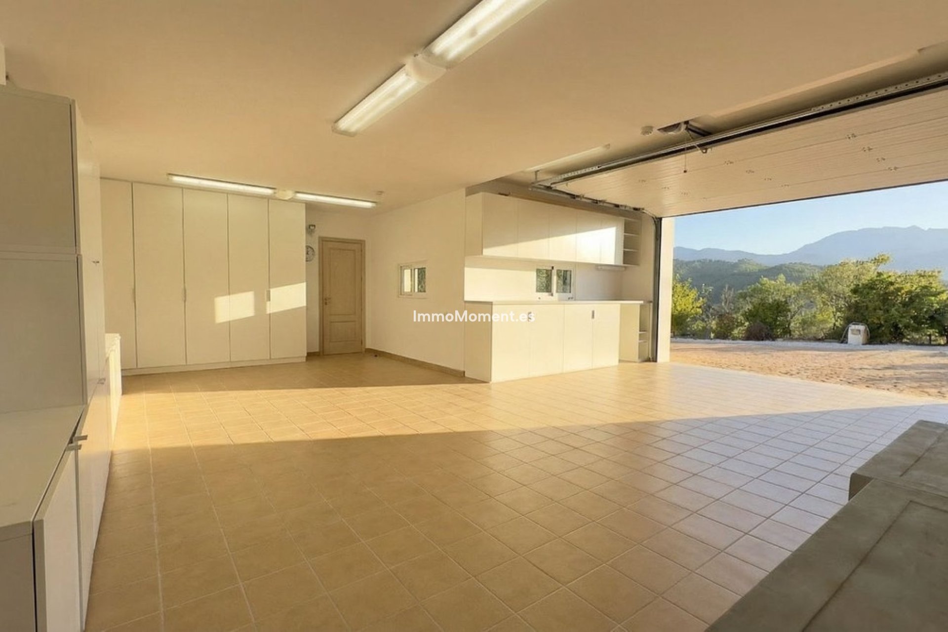 Resale - Villa - Inland  - Guaro