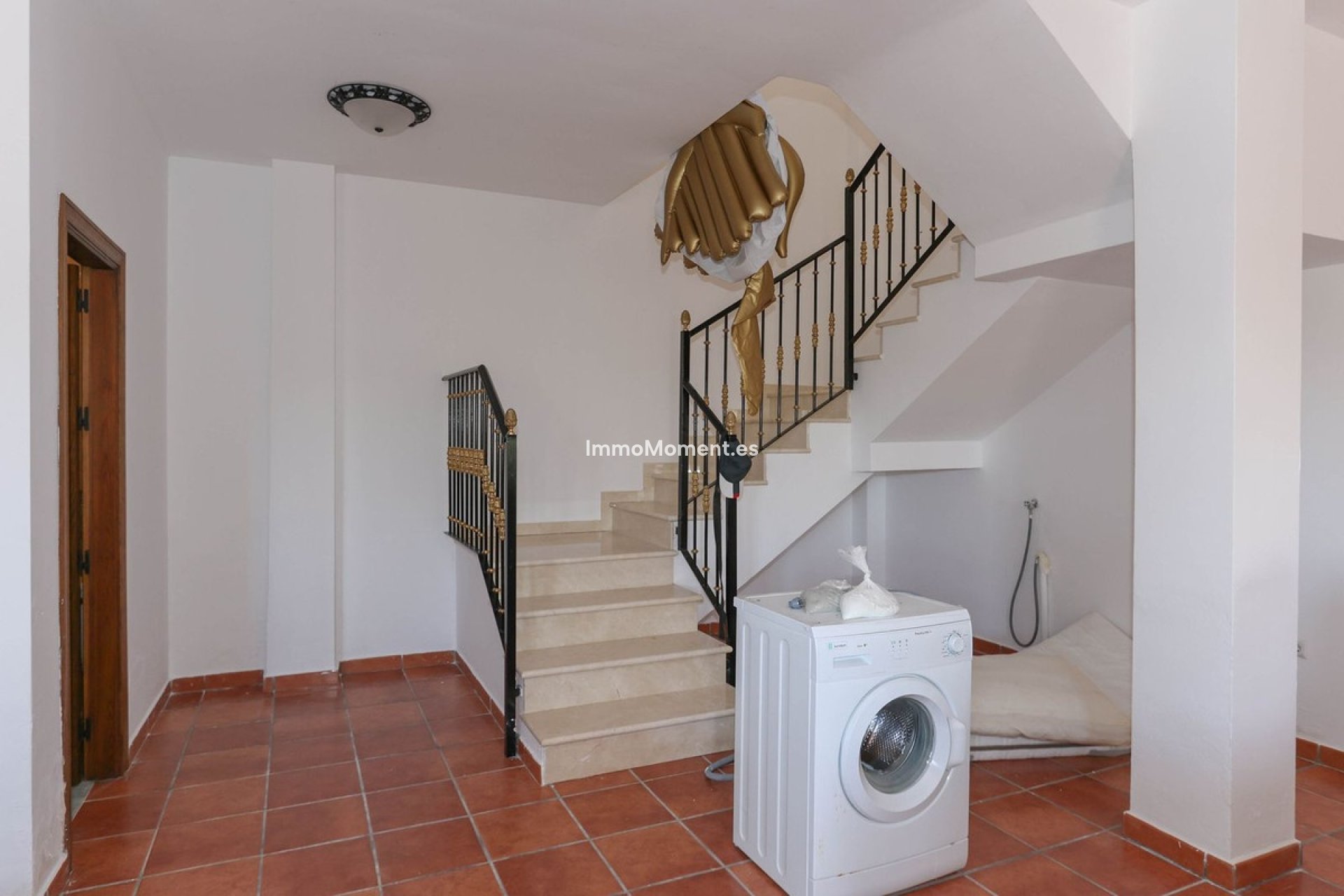 Resale - Villa - Inland  - Guaro