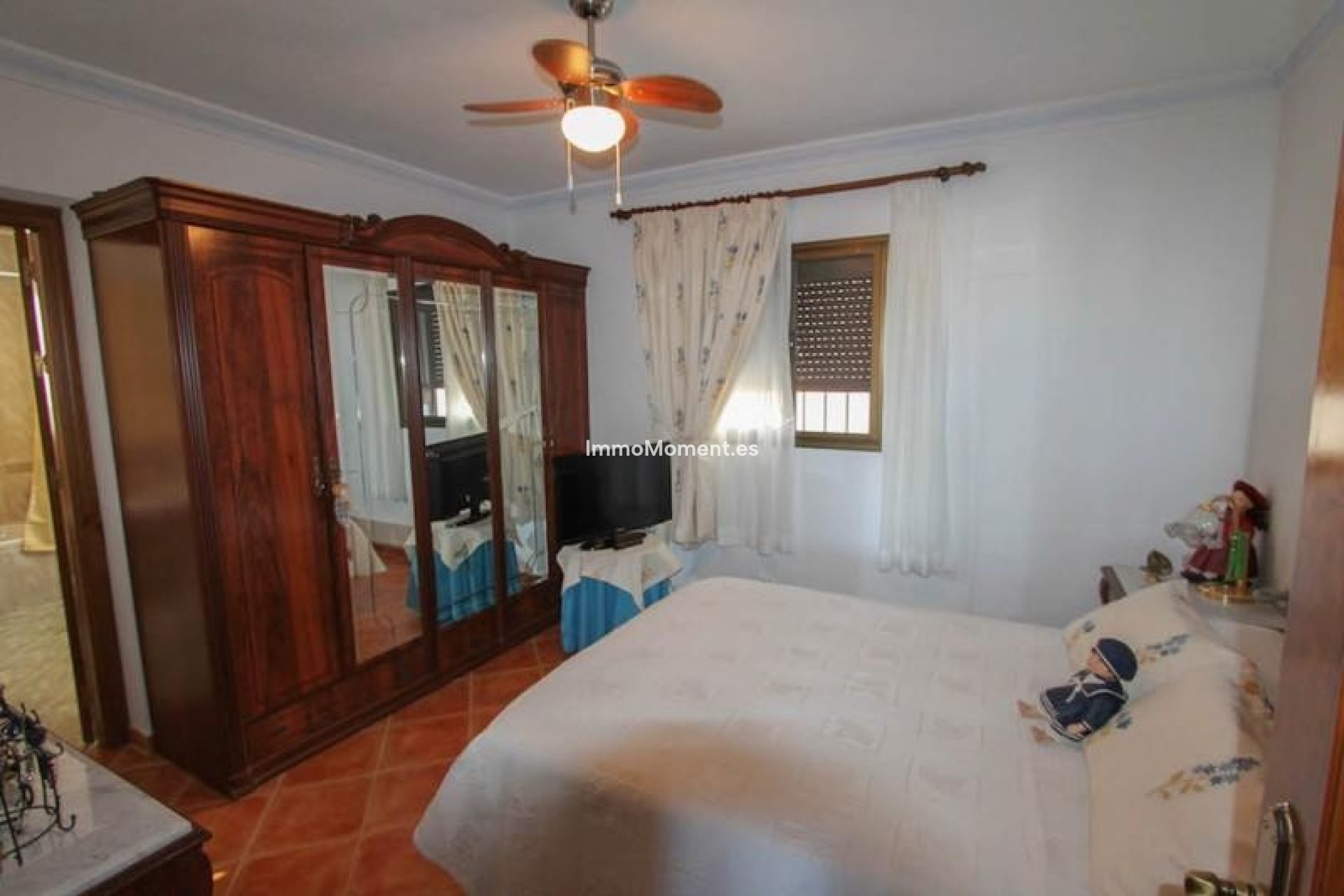 Resale - Villa - Inland  - Guaro