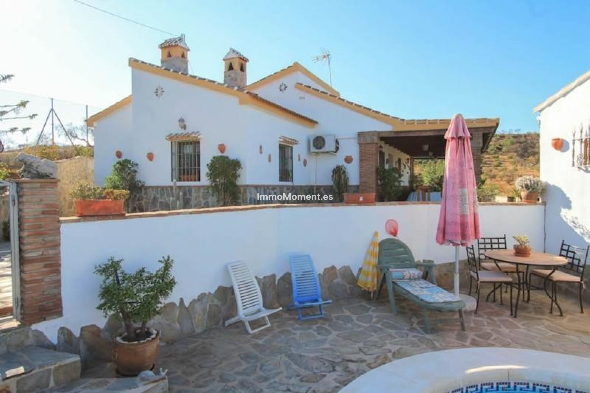 Resale - Villa - Inland  - Guaro