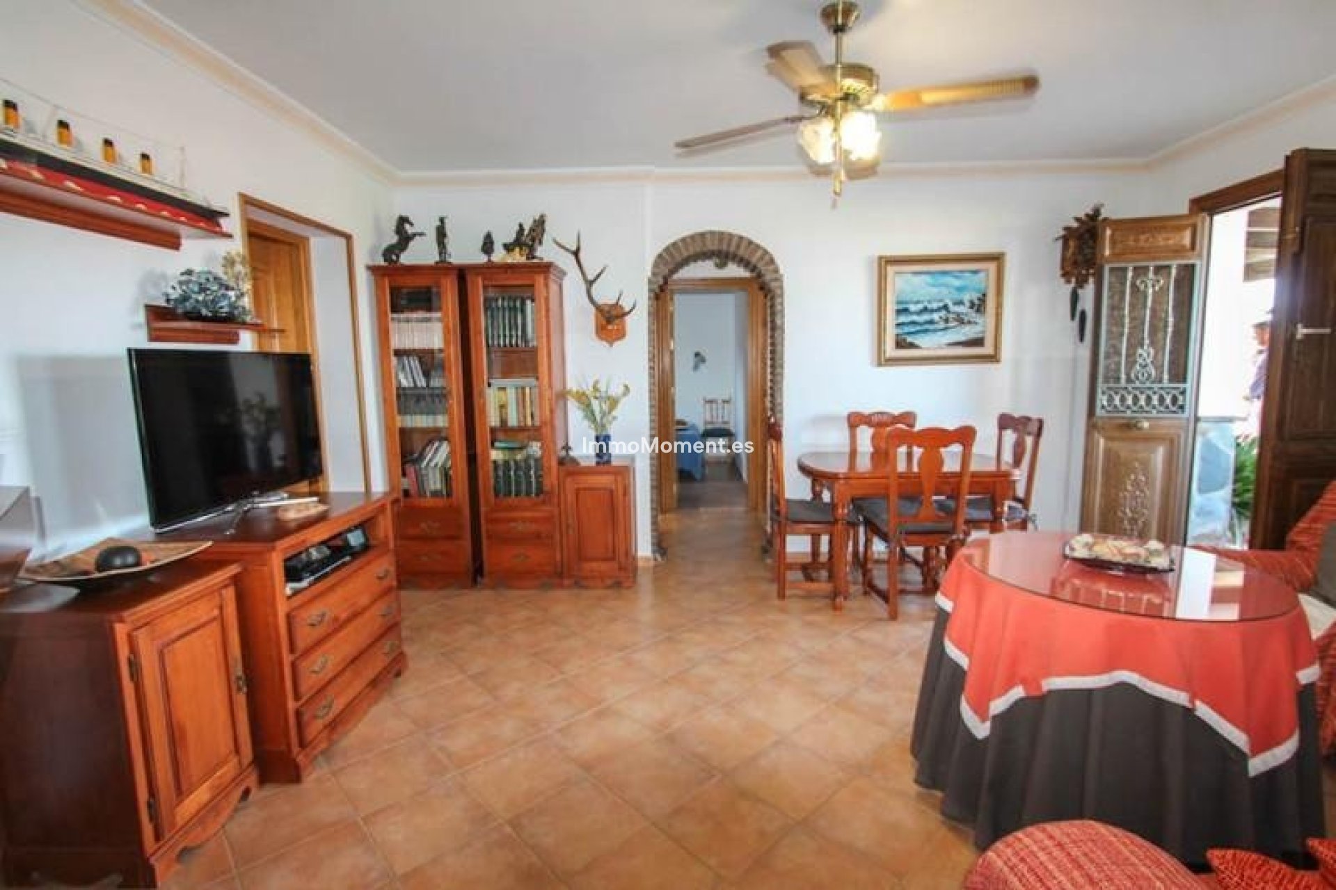 Resale - Villa - Inland  - Guaro