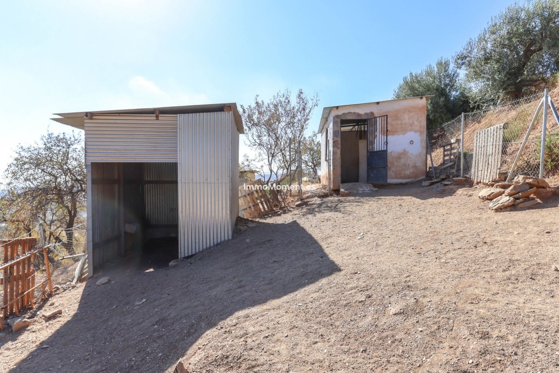 Resale - Villa - Inland  - Guaro