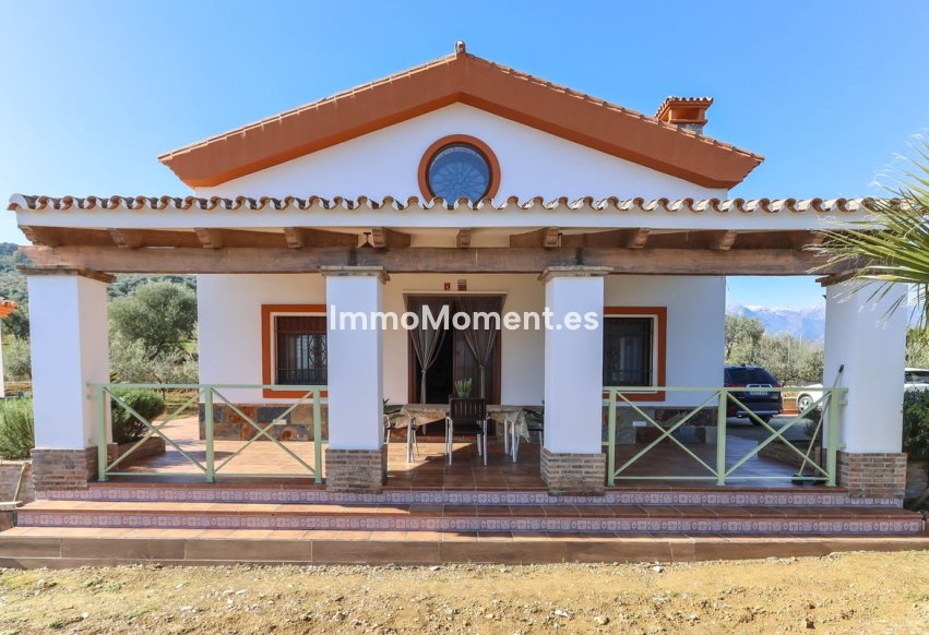 Resale - Villa - Inland  - Guaro