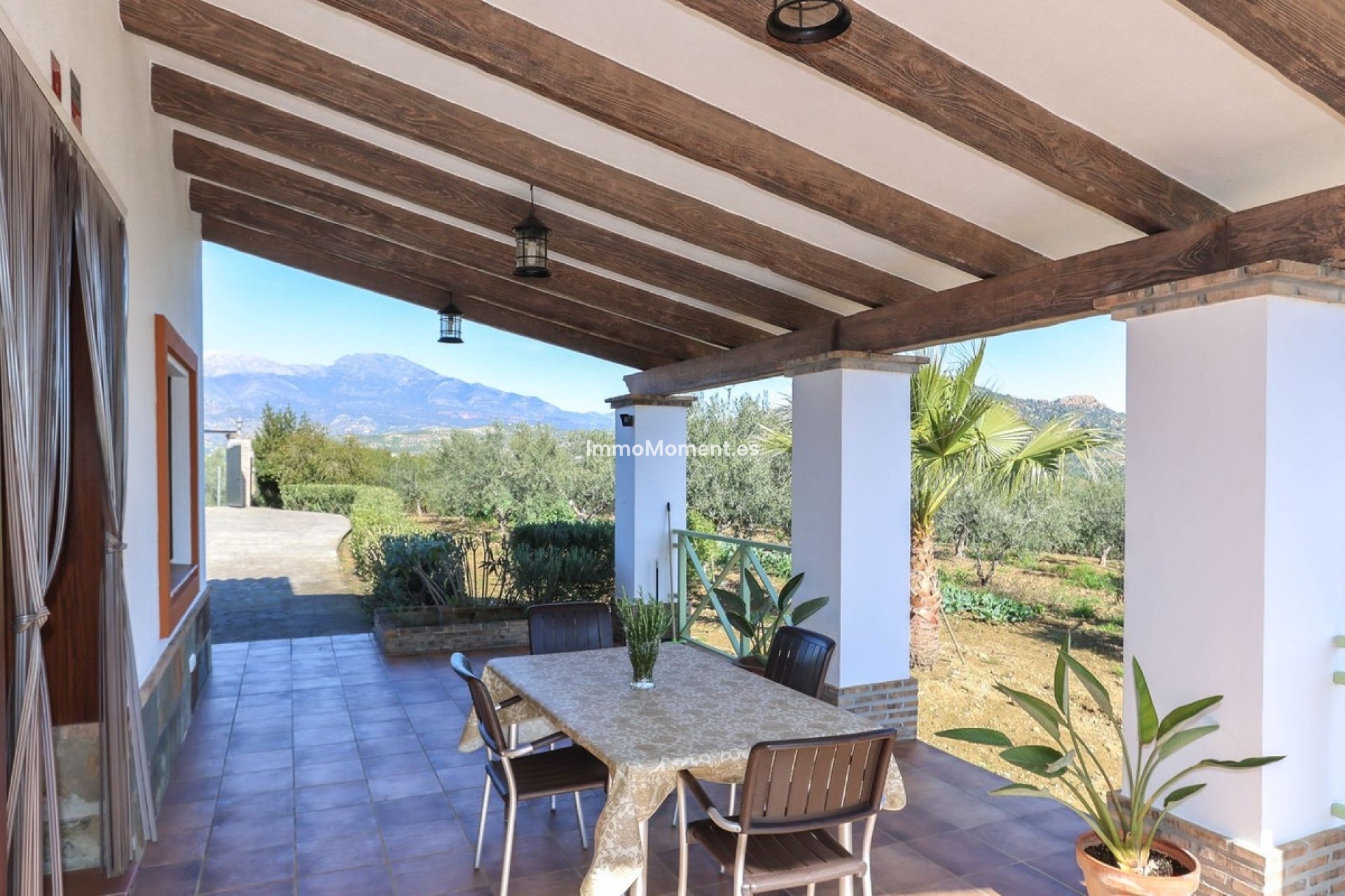 Resale - Villa - Inland  - Guaro