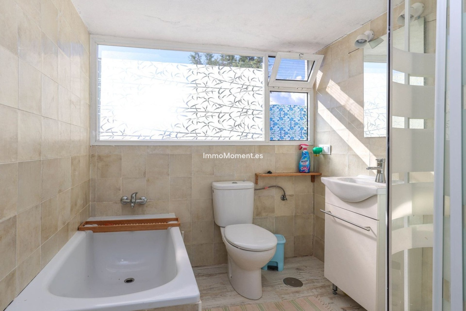 Resale - Villa - Inland  - Guaro