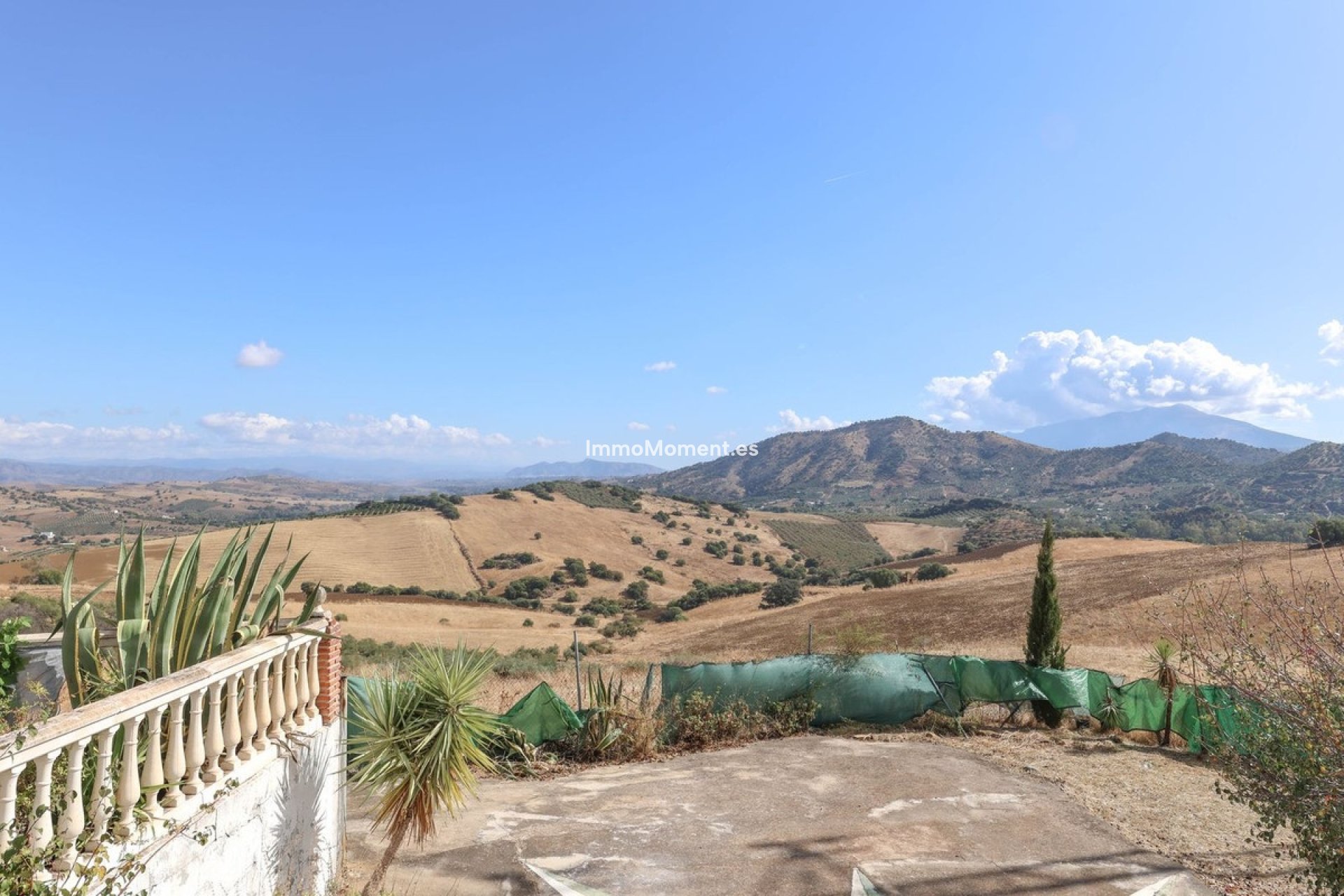 Resale - Villa - Inland  - Guaro