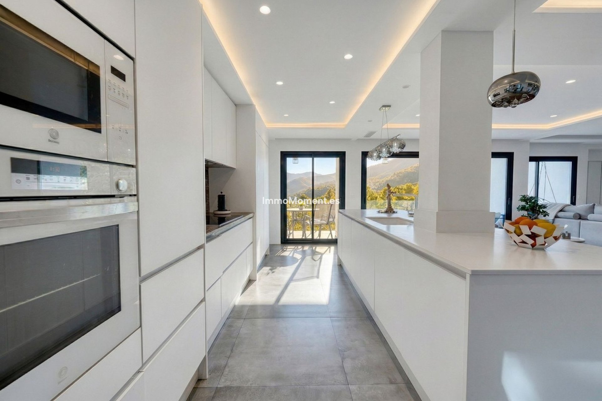 Resale - Villa - Inland  - Istán