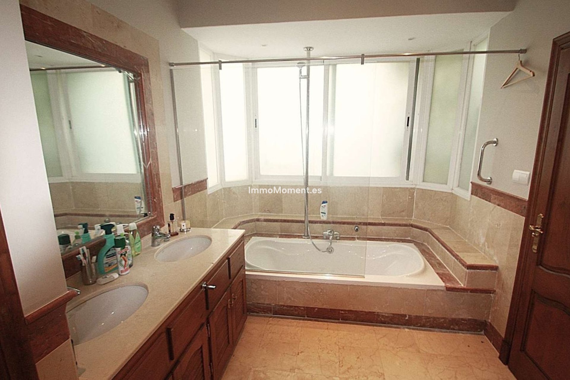 Resale - Villa - Inland  - Istán