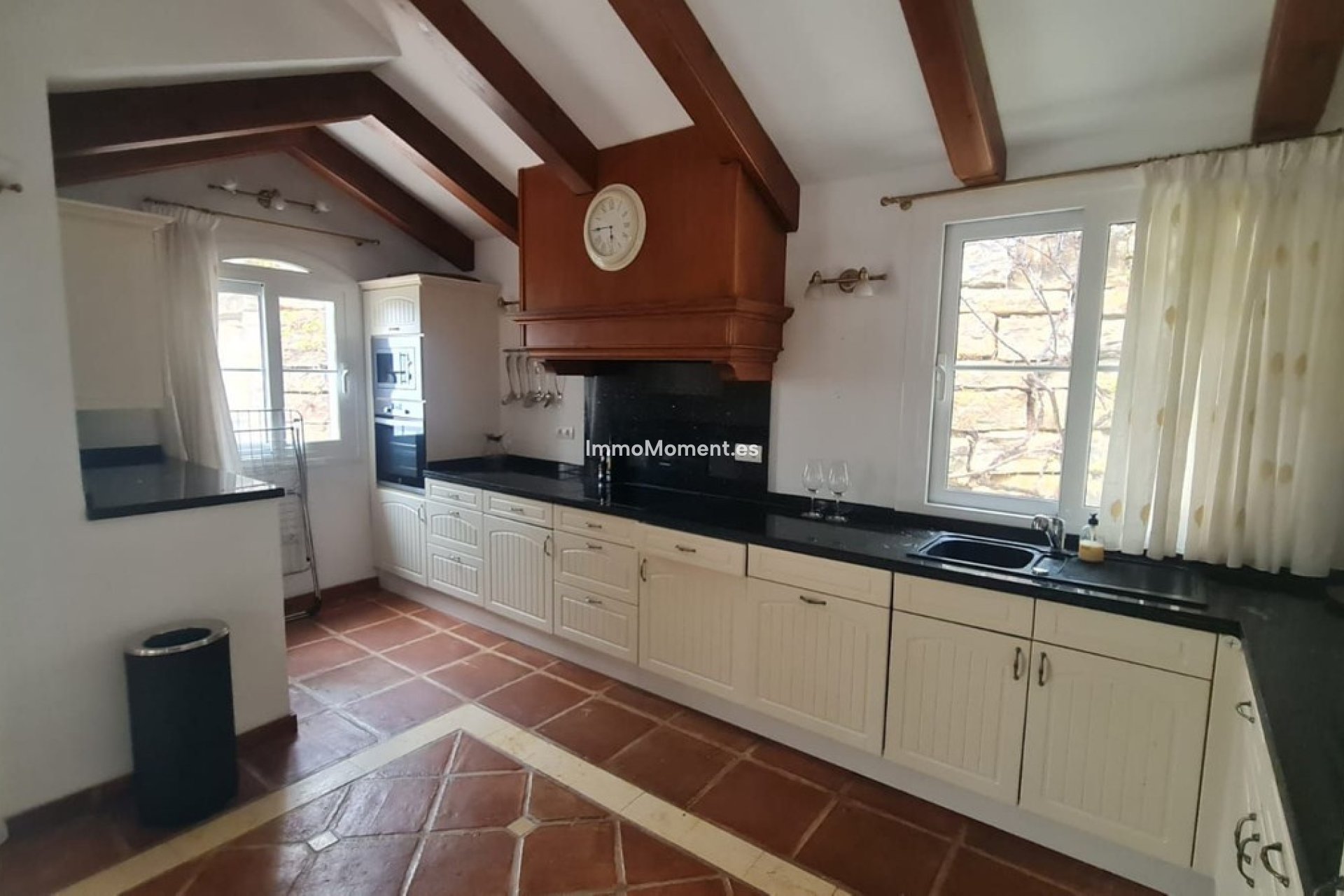 Resale - Villa - Inland  - Istán