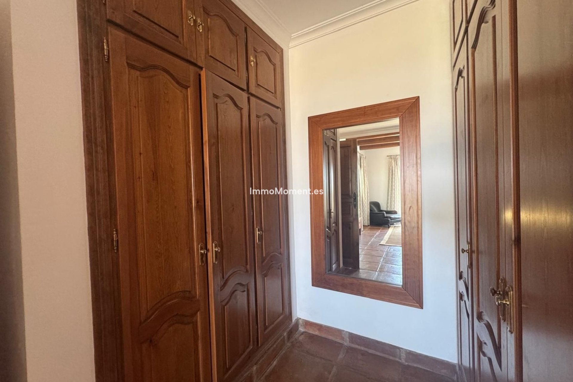 Resale - Villa - Inland  - Istán