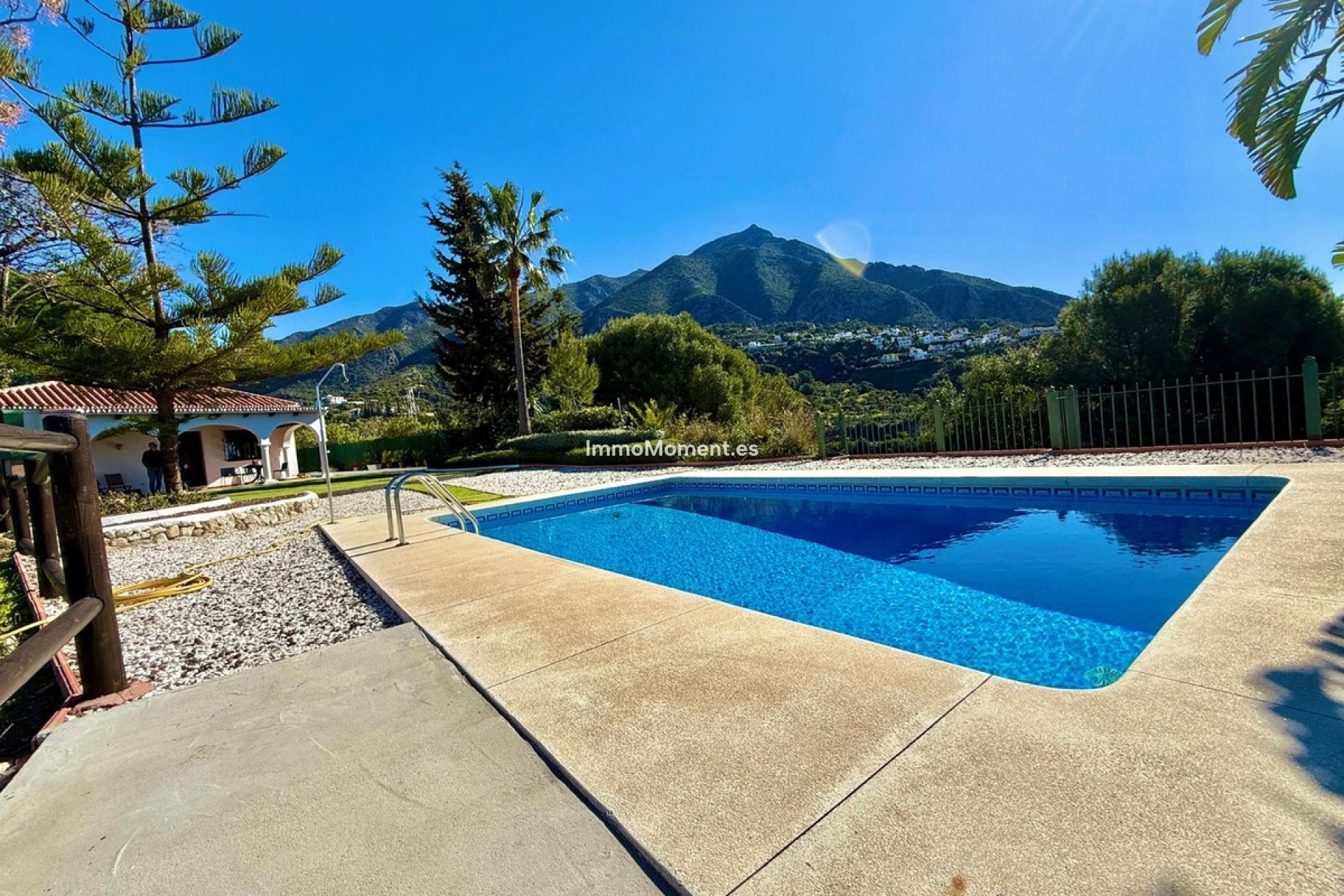 Resale - Villa - Inland  - Istán